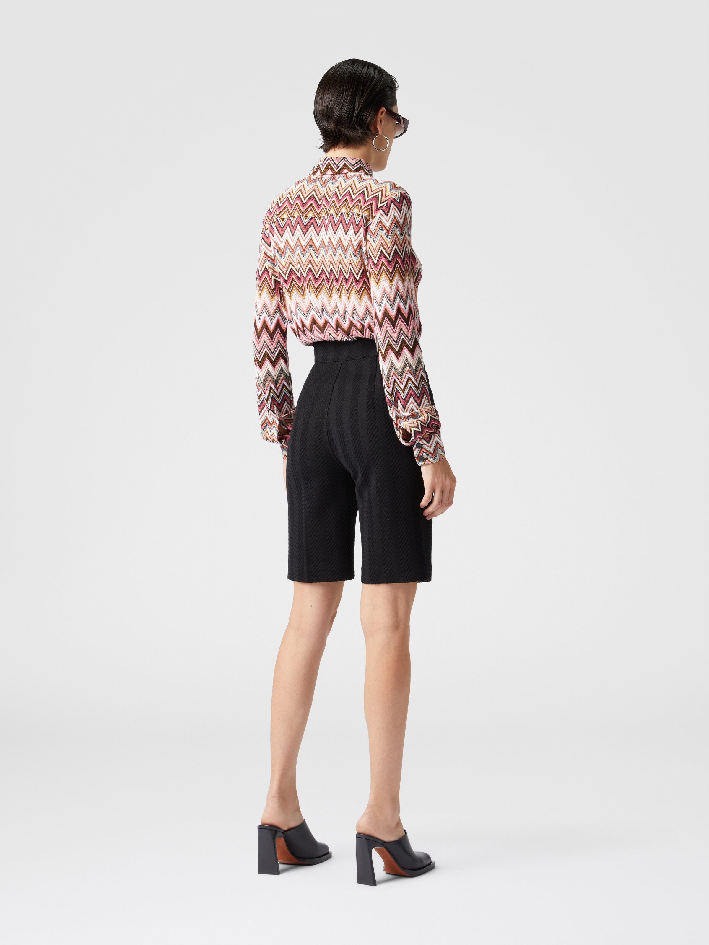 Tone-on-tone zigzag cotton and viscose Bermuda shorts, Black - 2