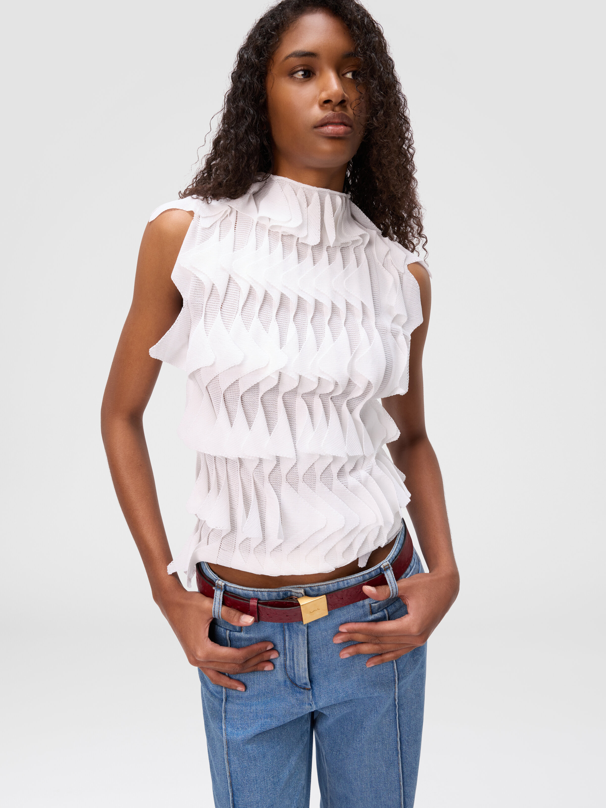 Sleeveless top with ruffles, White  - 3