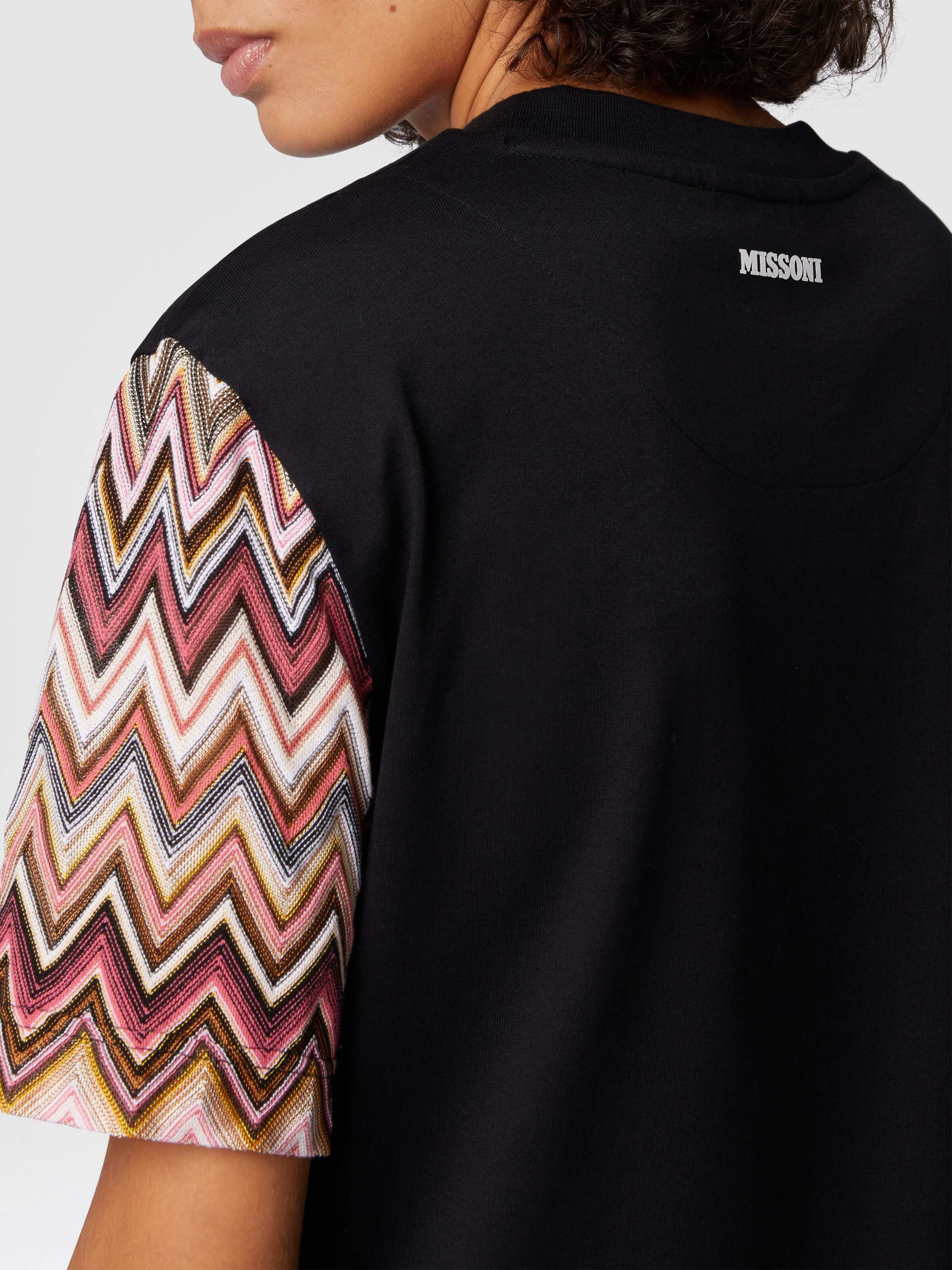 Crewneck T-shirt with zig zag knit sleeves, Multicoloured  - 4