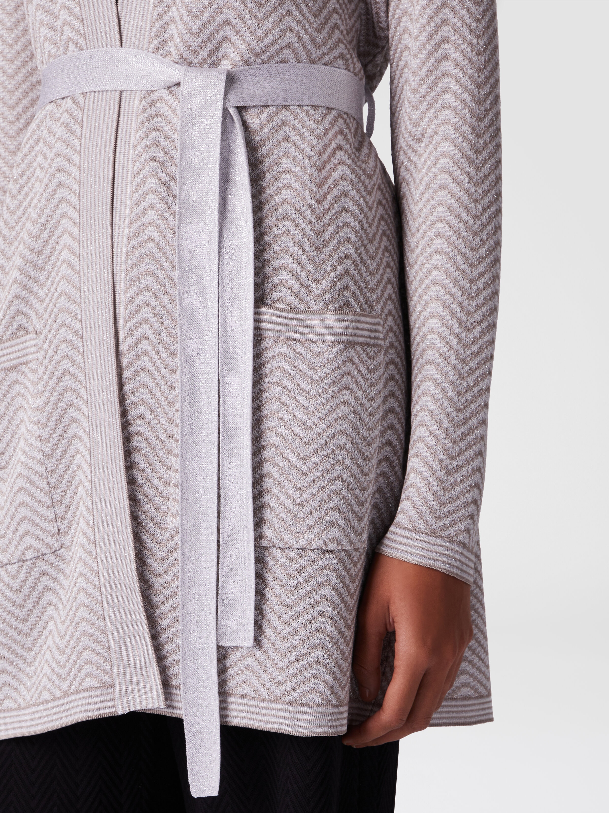 Cardigan wave pattern with belt, White & Beige - 4