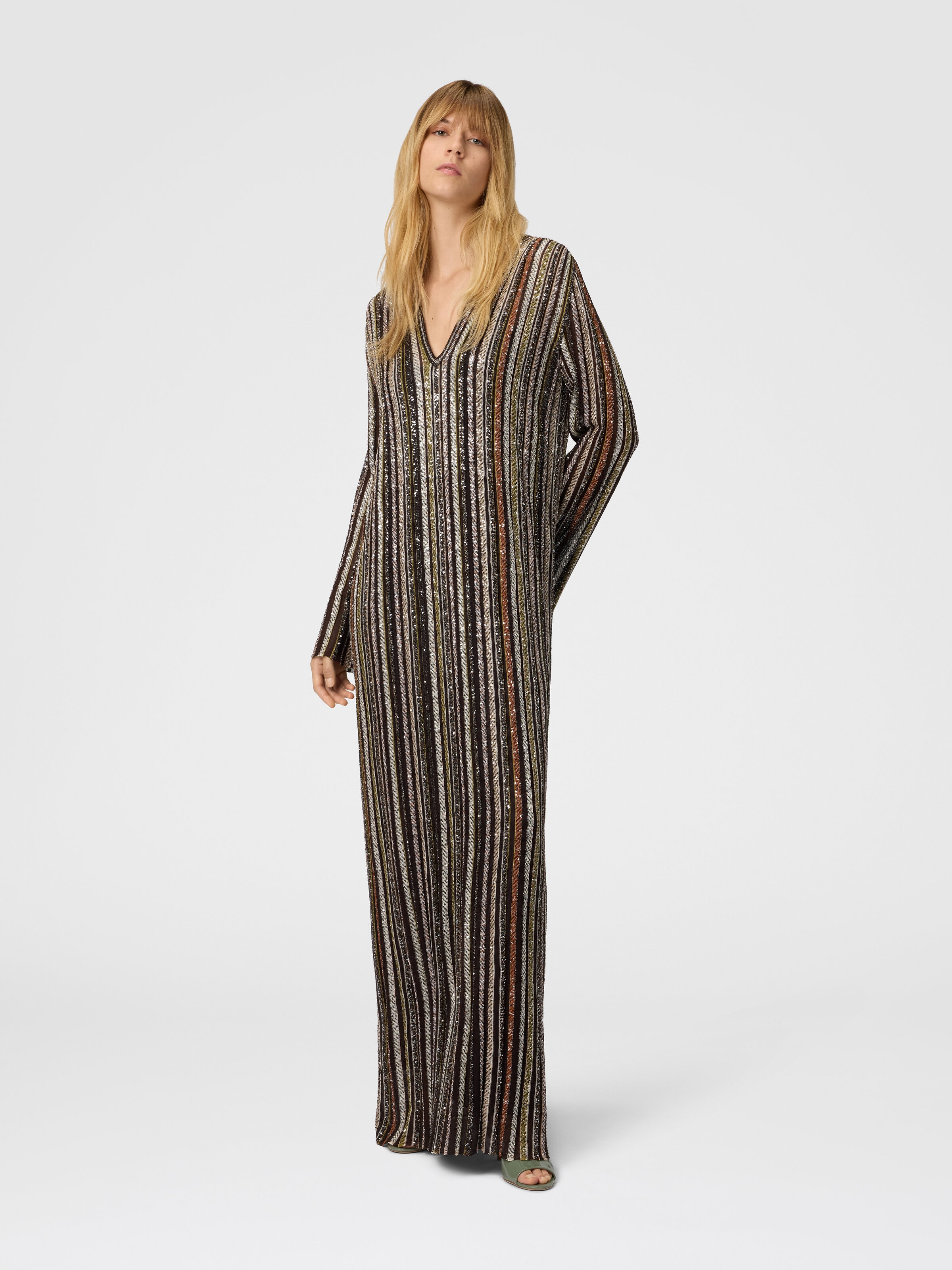 Abito lungo con scollo a V in maglia a righe spigata, Multicolore  - 1