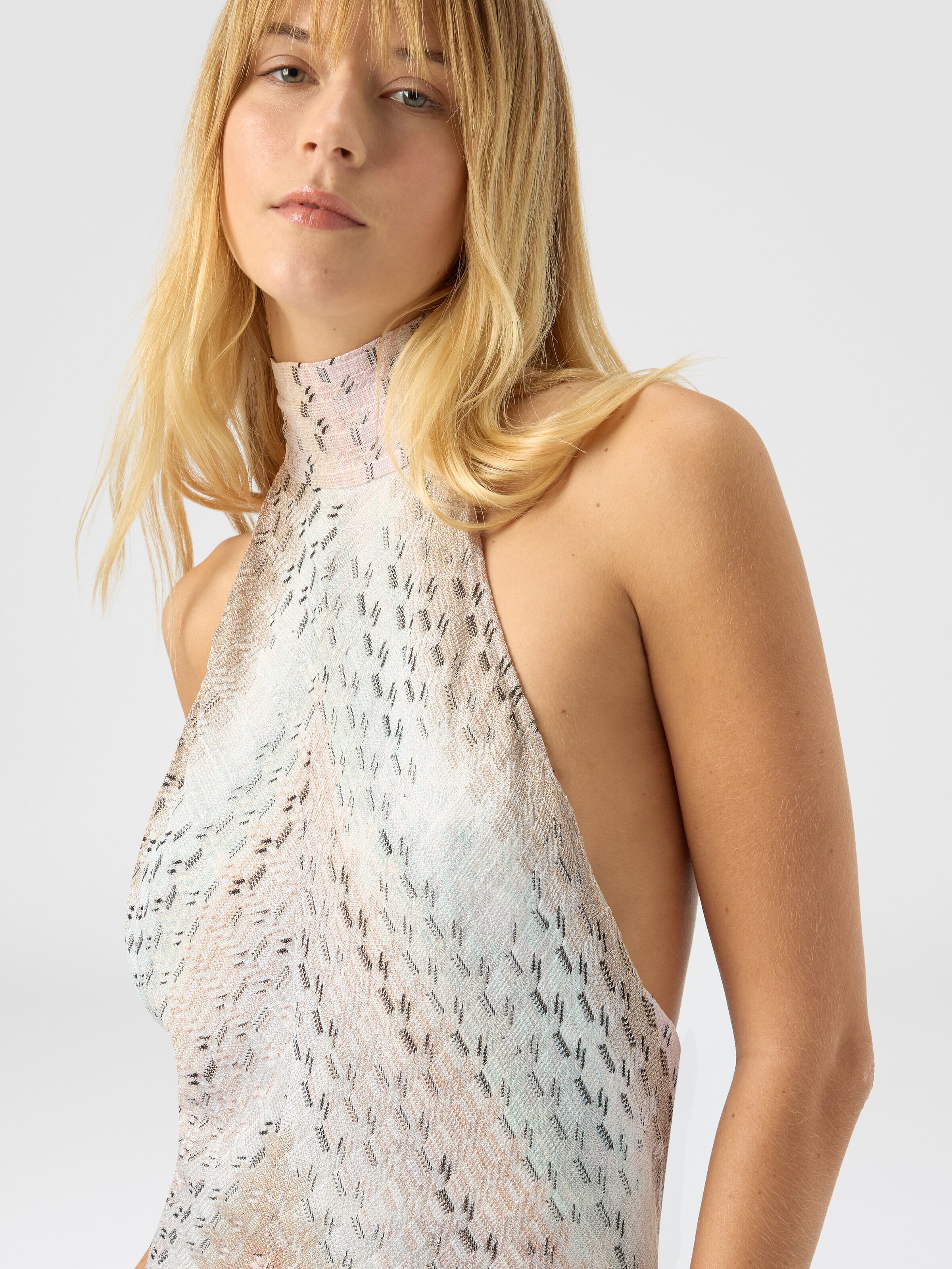 Robe longue dos-nu col américain avec motif zigzag décalé, Rose  - 3