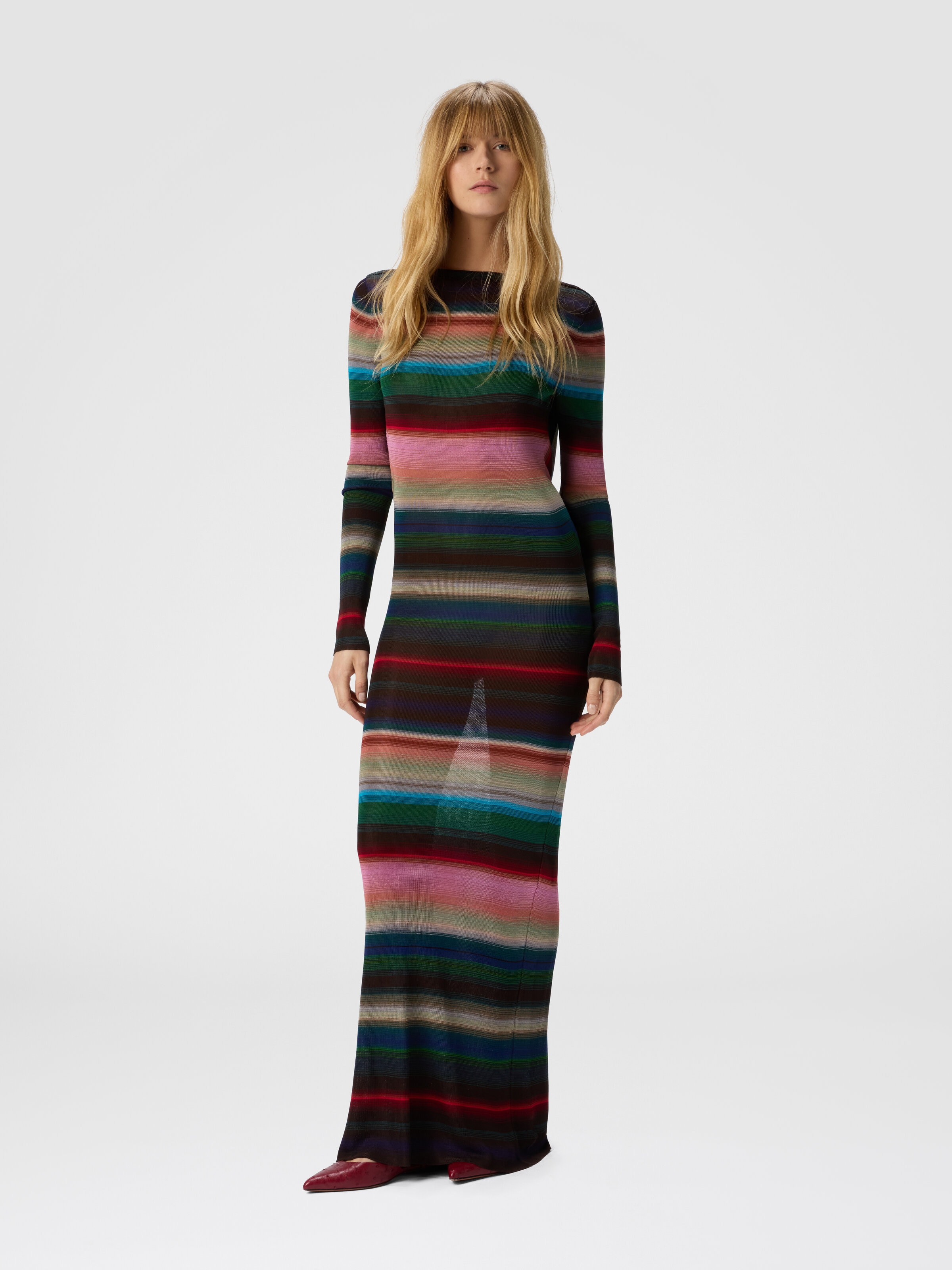 Abito lungo con schiena scoperta in maglia a righe, Multicolore  - 1
