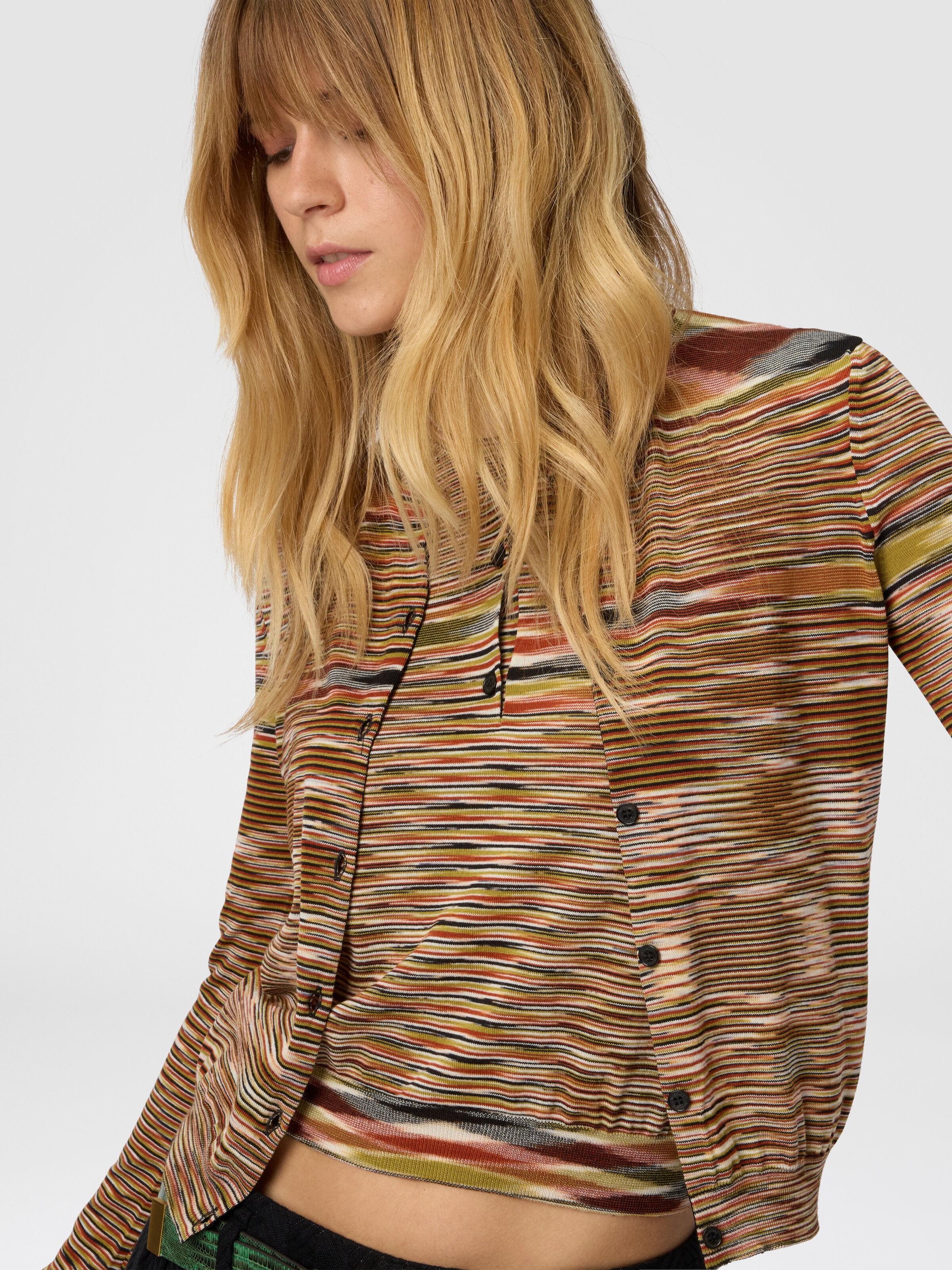 Short Crew Neck Cardigan in Smooth Flame Knit, Multicoloured  - 3