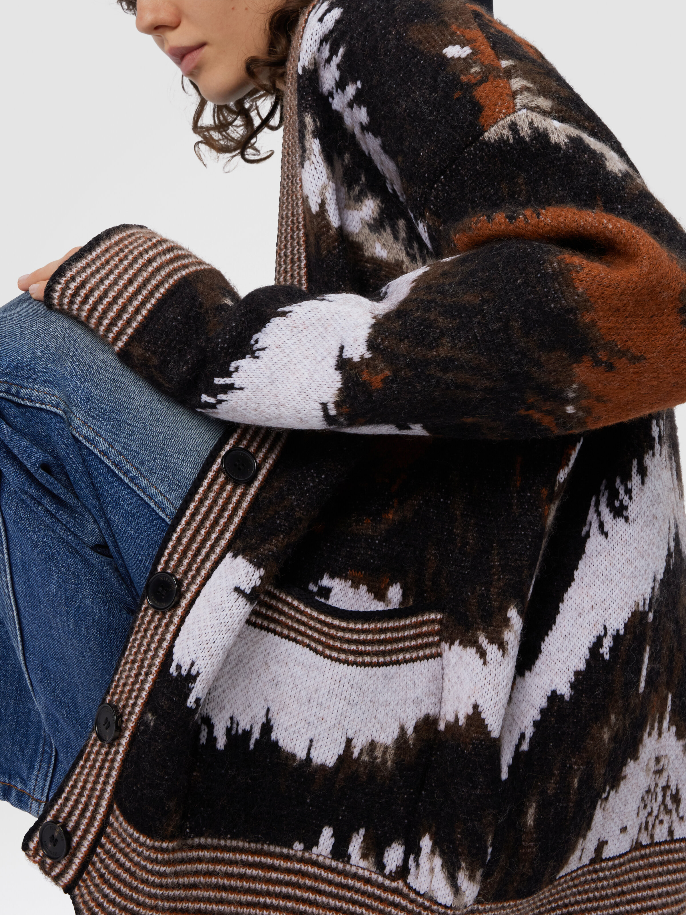 Oversized Cardigan in Tiger Pattern Knit, Rust & Black - 4