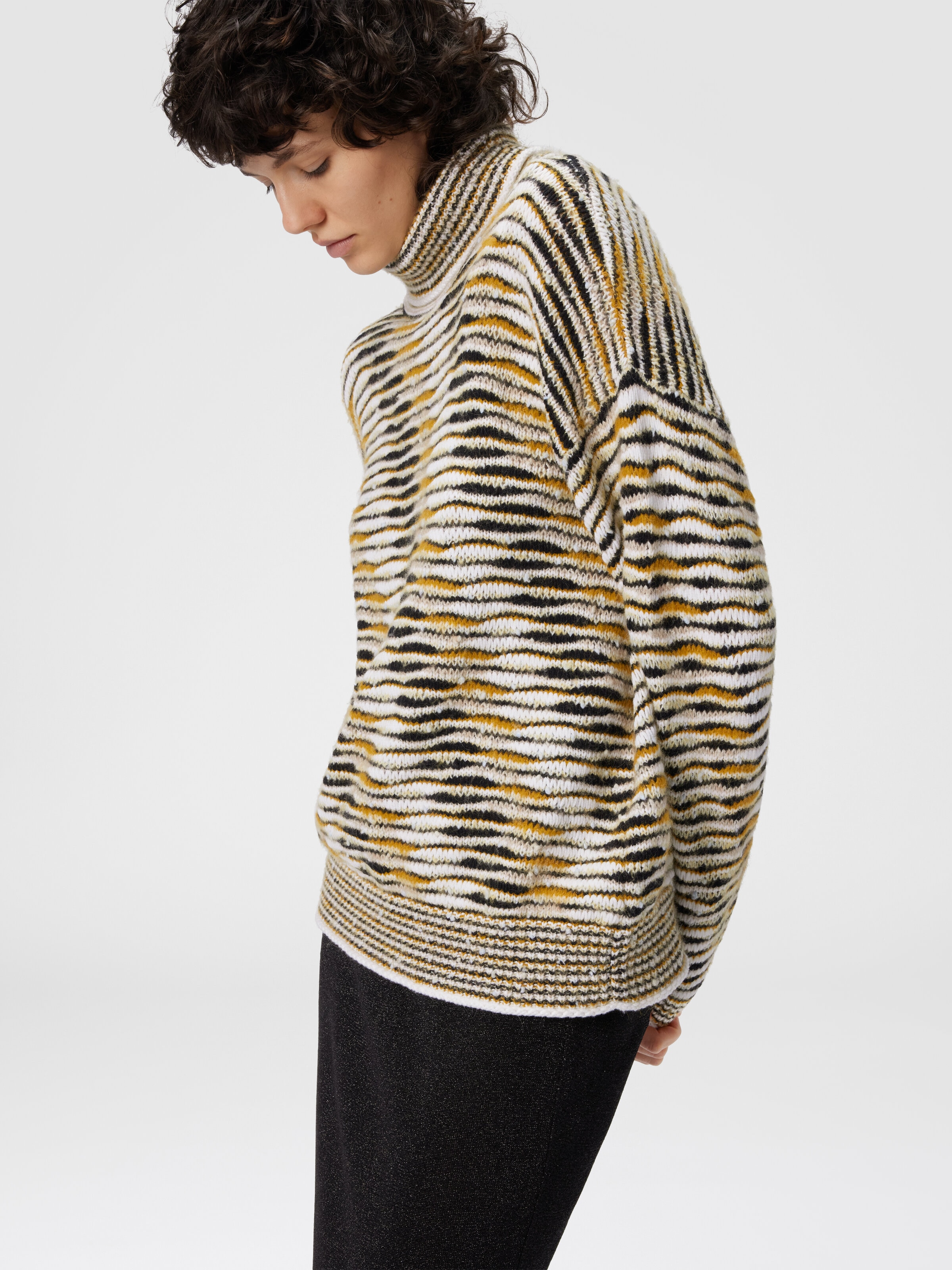 Oversize-Rollkragenpullover mit Flammenmuster, Gelb & Braun - 3