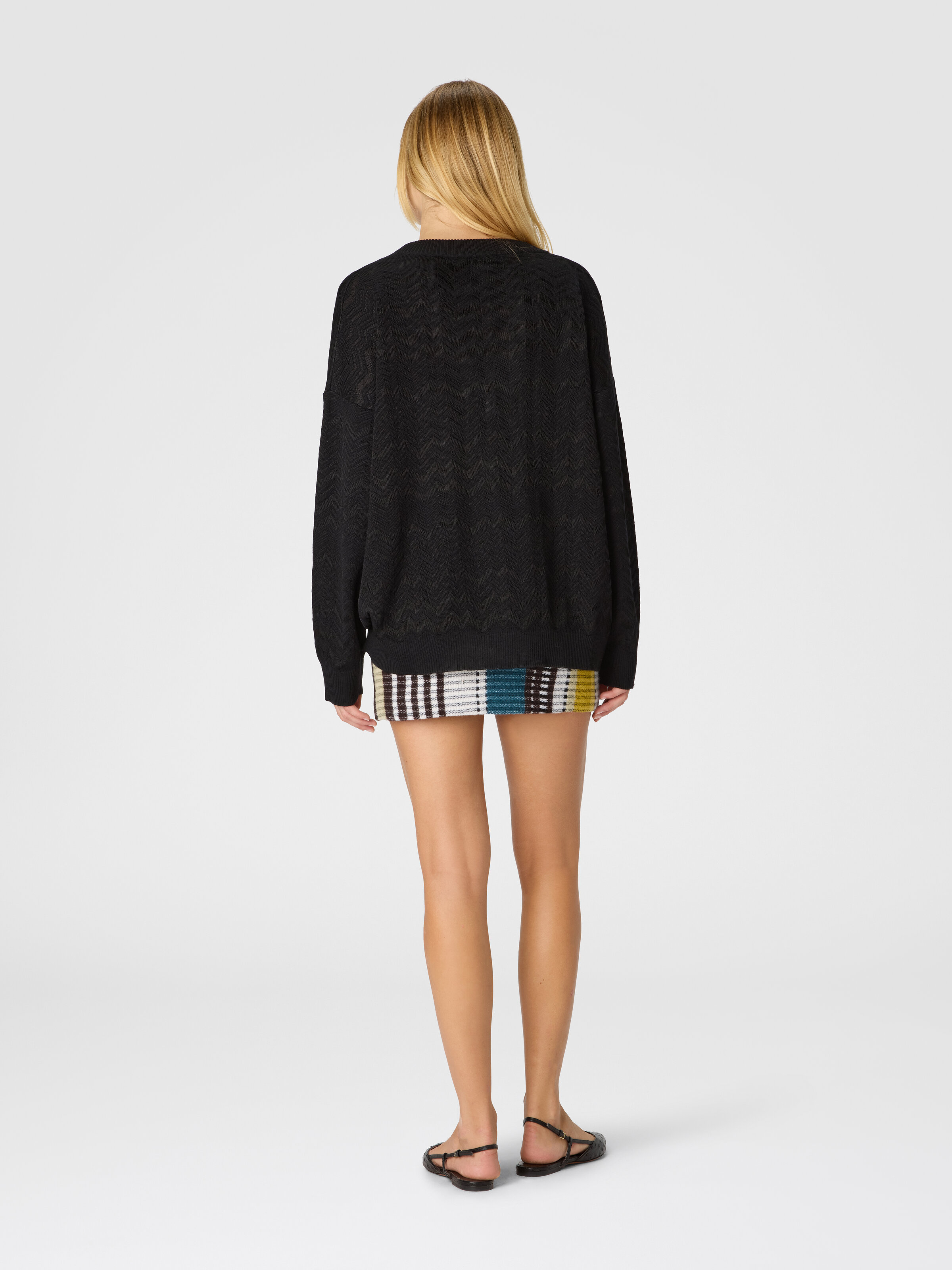 Oversized V-Neck Sweater in Chevron Pattern, Black - 2