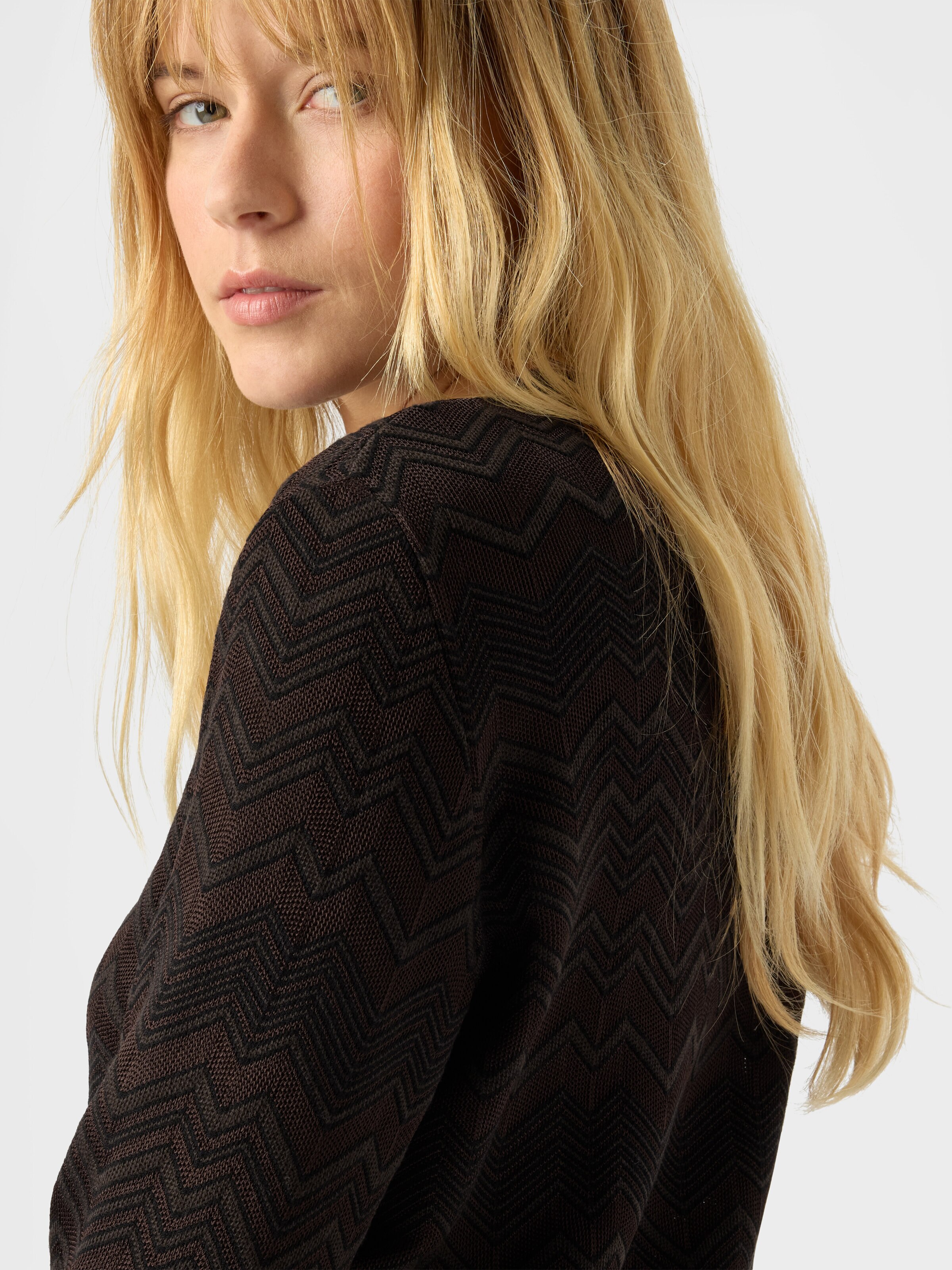 Crew neck sweater with chevron pattern, Brown - 4