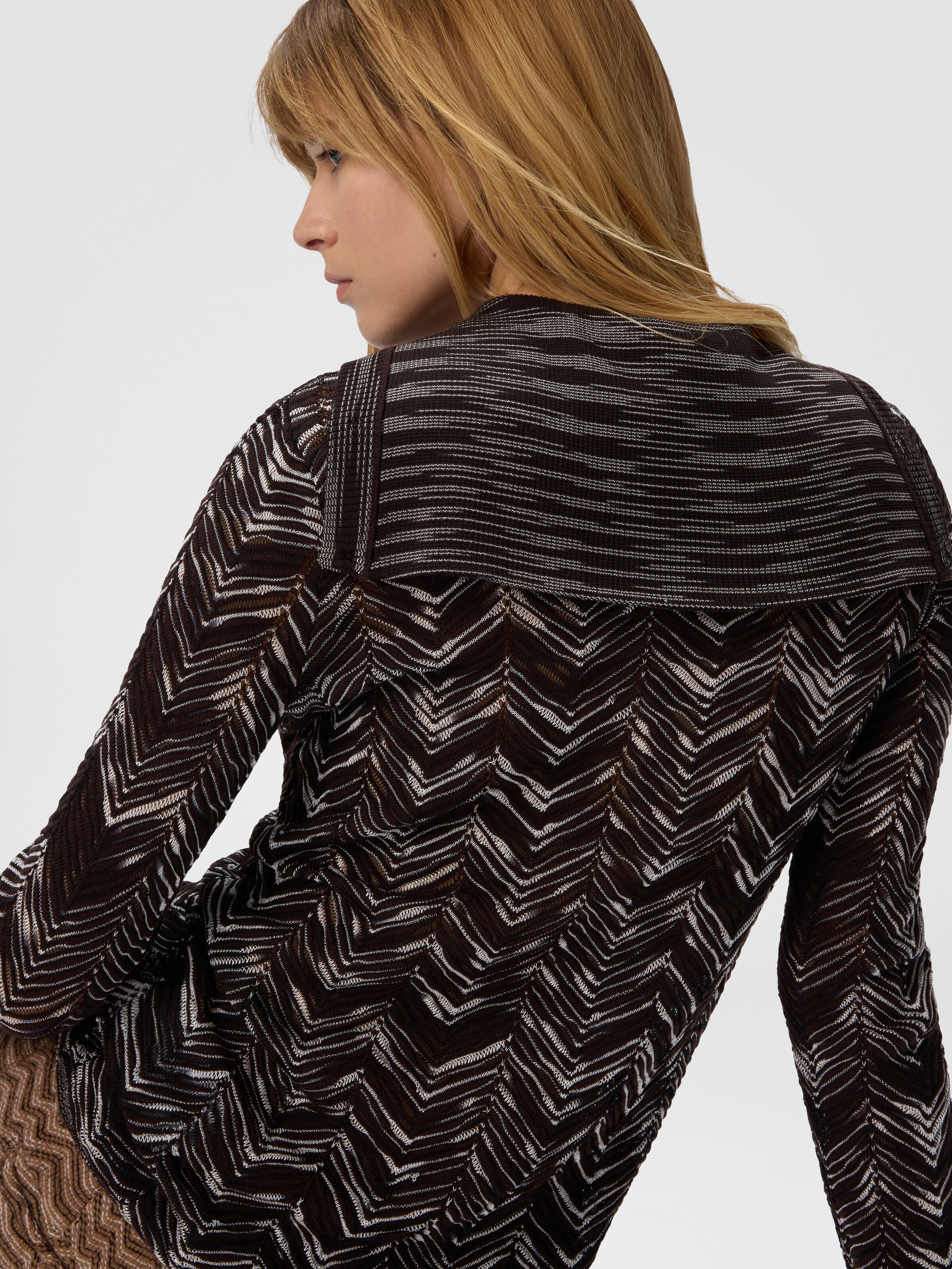 Pull col montant boutonné à motif chevron, Brun - 4