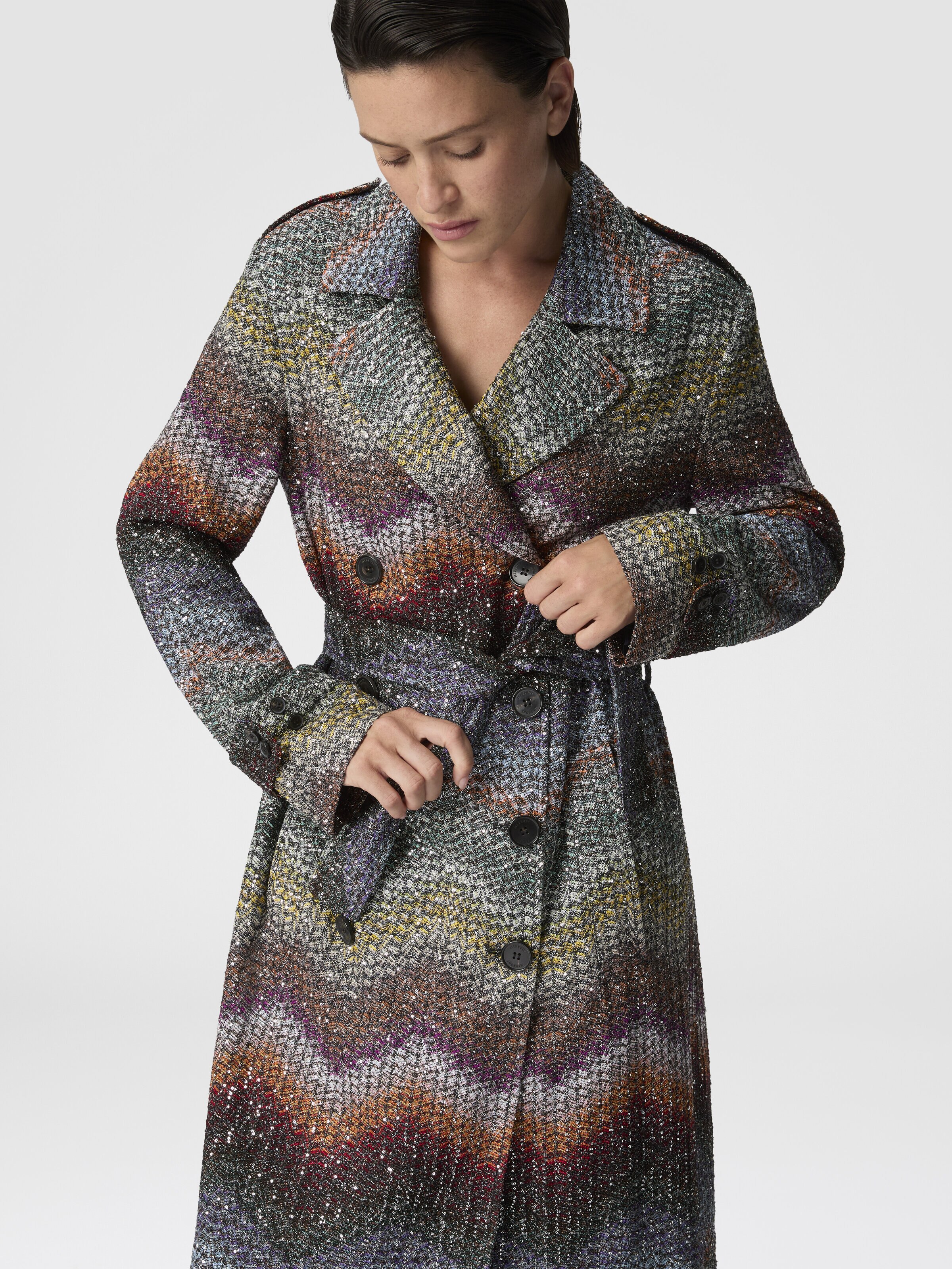 Long double-breasted slim-fit trench coat in a Greek-style zigzag knit with sequins, Multicoloured  - 3