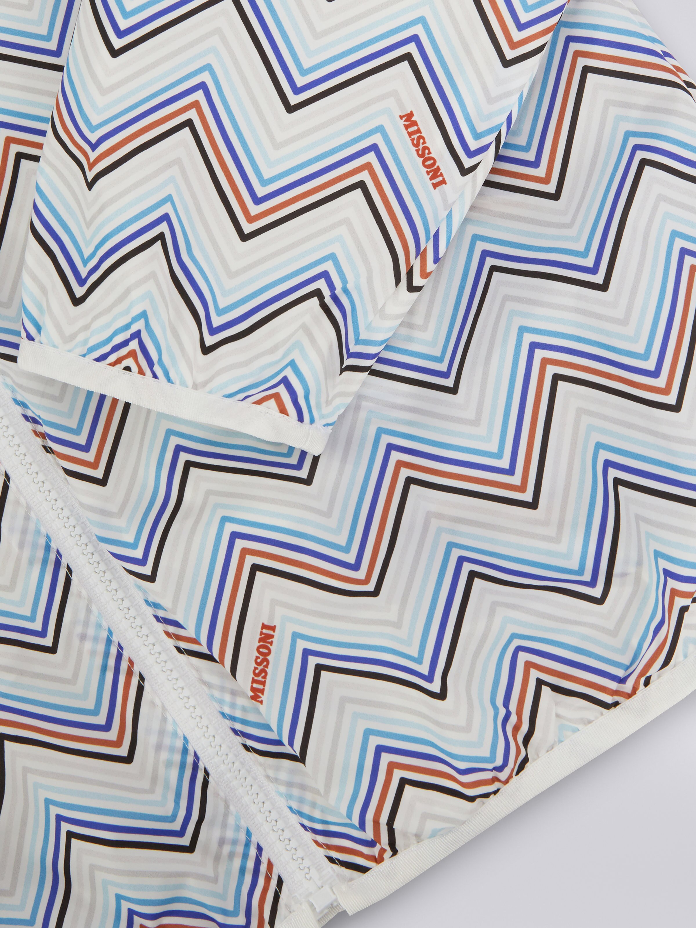 Nylon zigzag windbreaker jacket with hood, Multicoloured  - 4