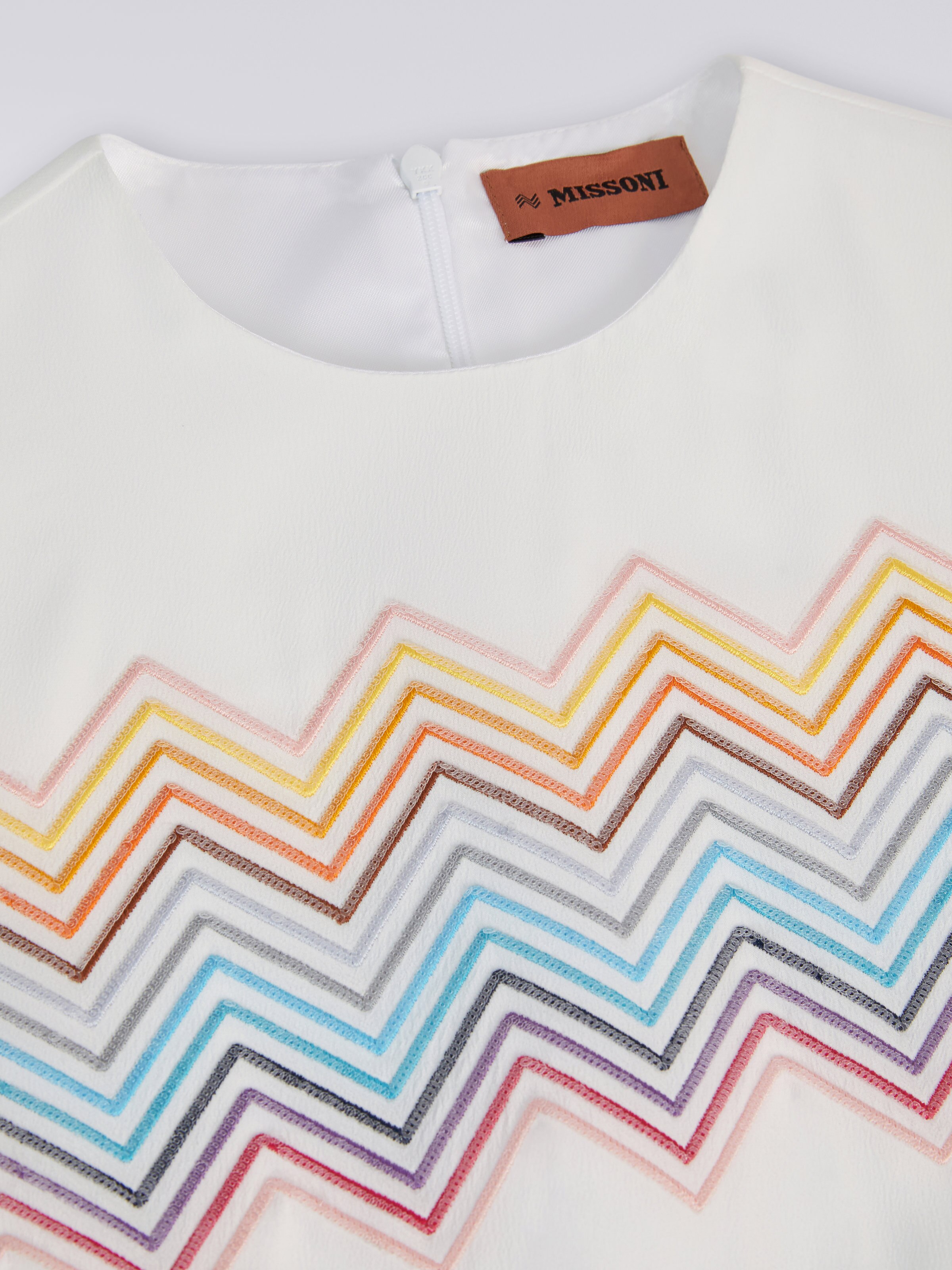 Silk blend short-sleeved dress with sequin appliqués, Multicoloured  - 2