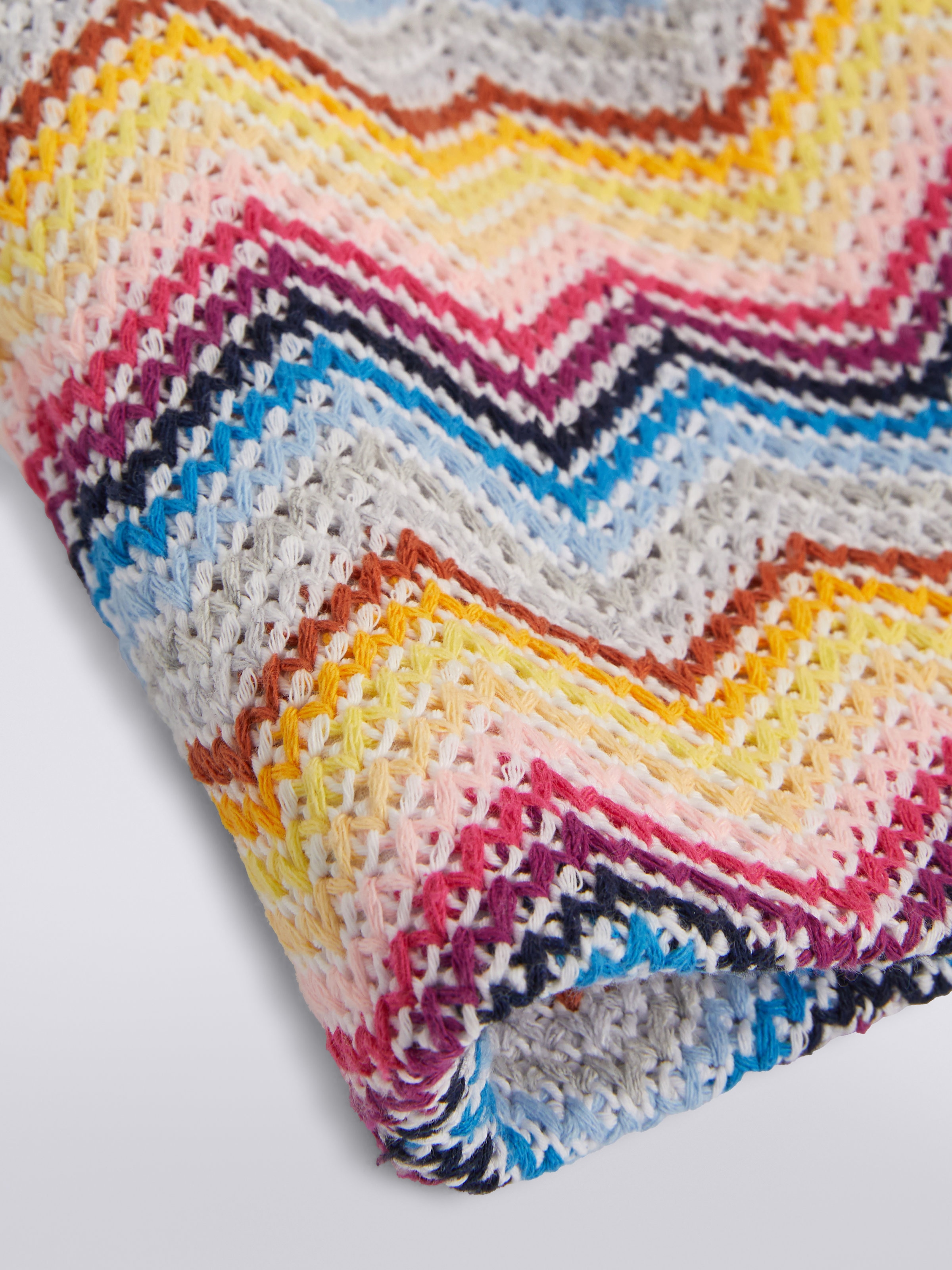 Cotton blend chevron crocheted shorts, Multicoloured  - 3