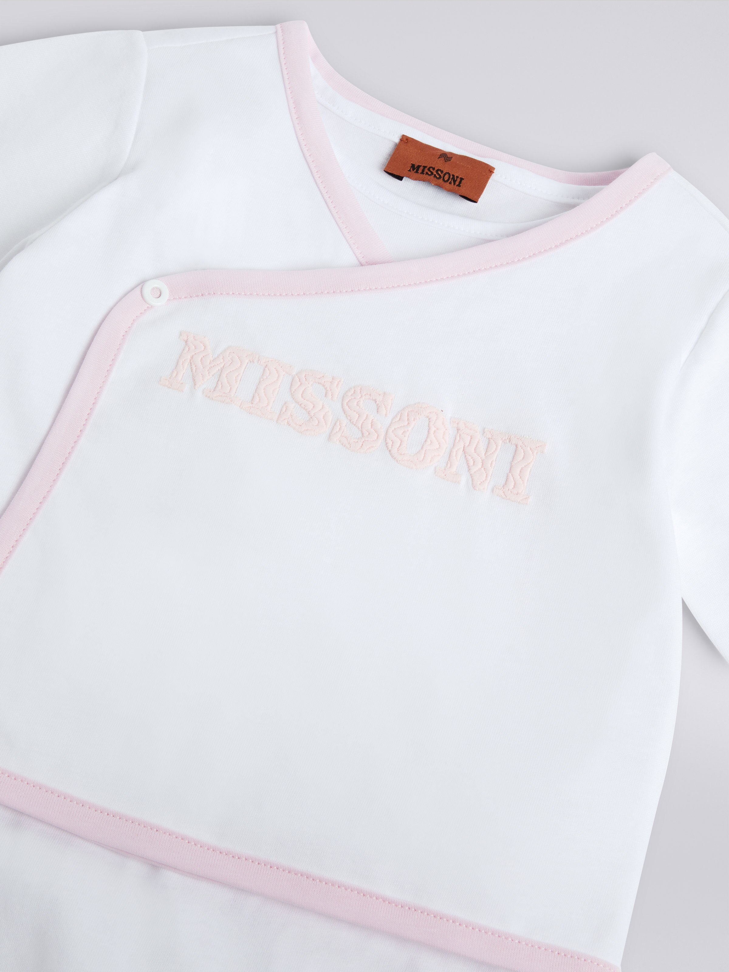 Ensemble trois pièces avec grenouillère, bavoir et bonnet en coton avec logo, Rose   - 2