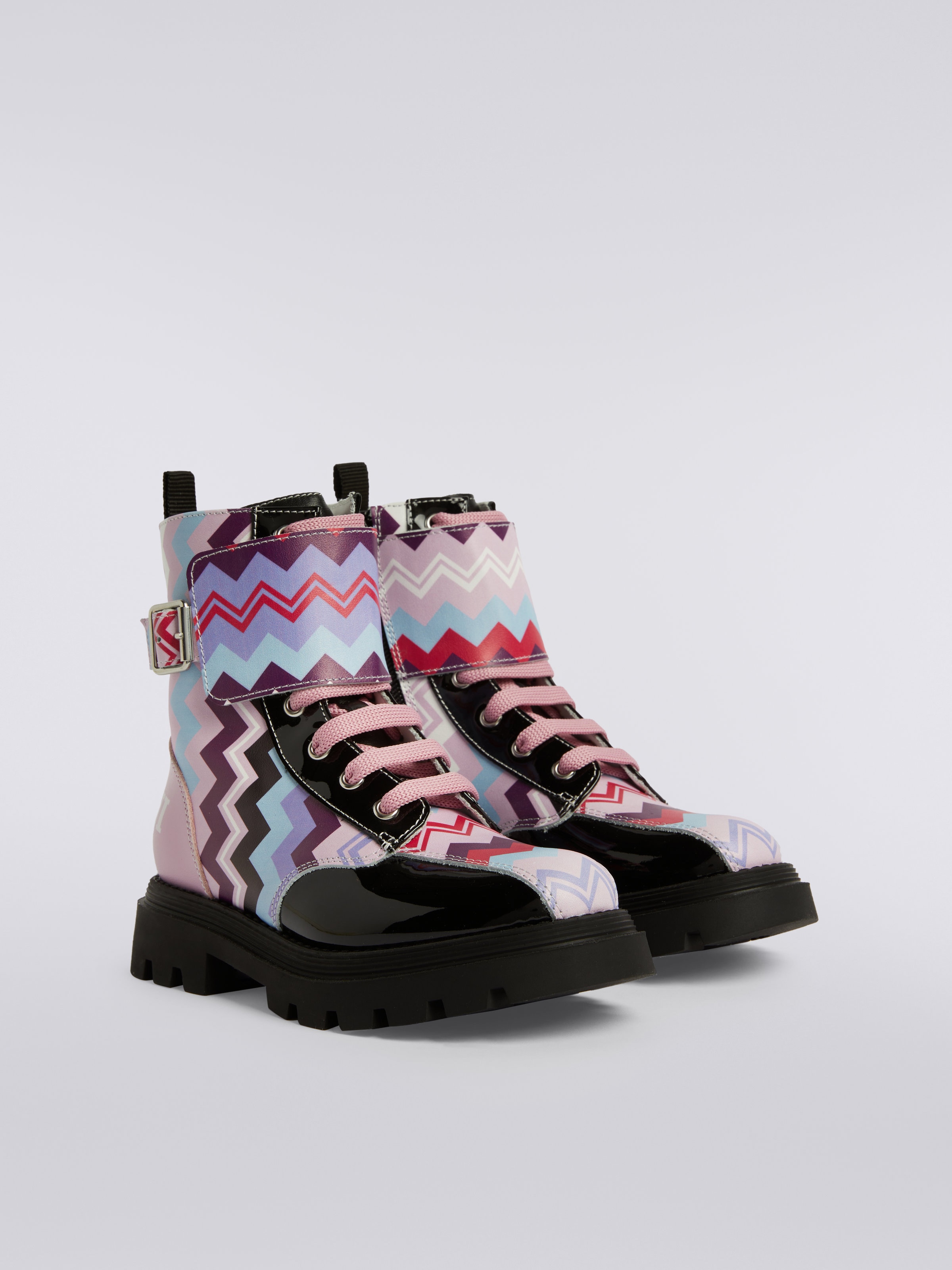 Zigzag print boots with paint inserts, Multicoloured  - 1