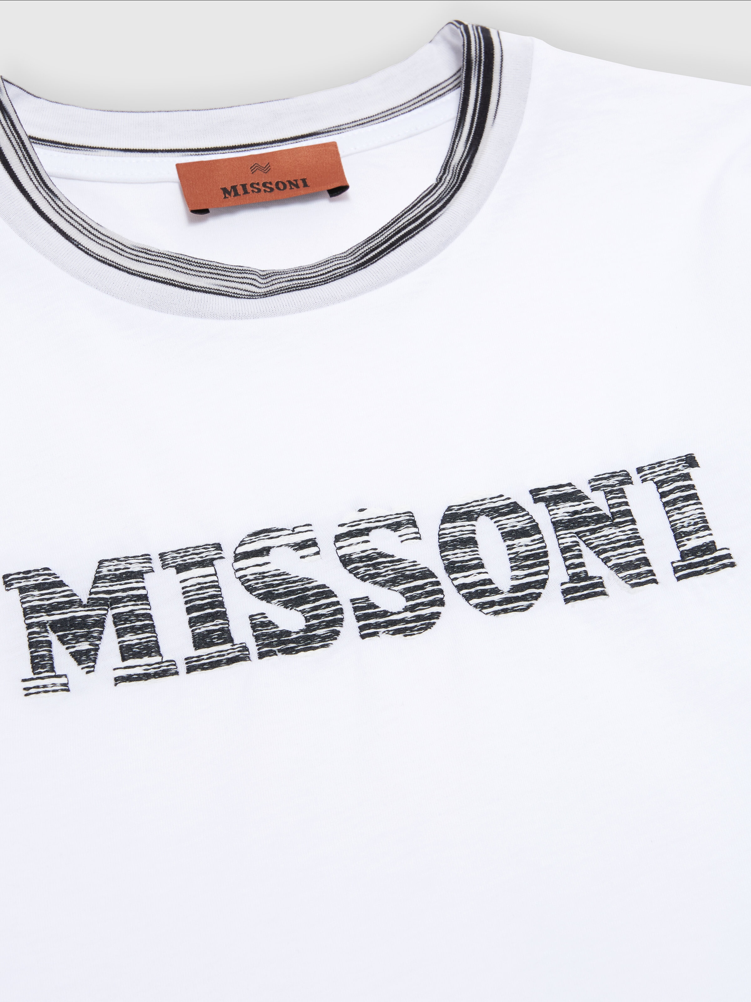 T-shirt in jersey di cotone con logo, Bianco & Nero - 2