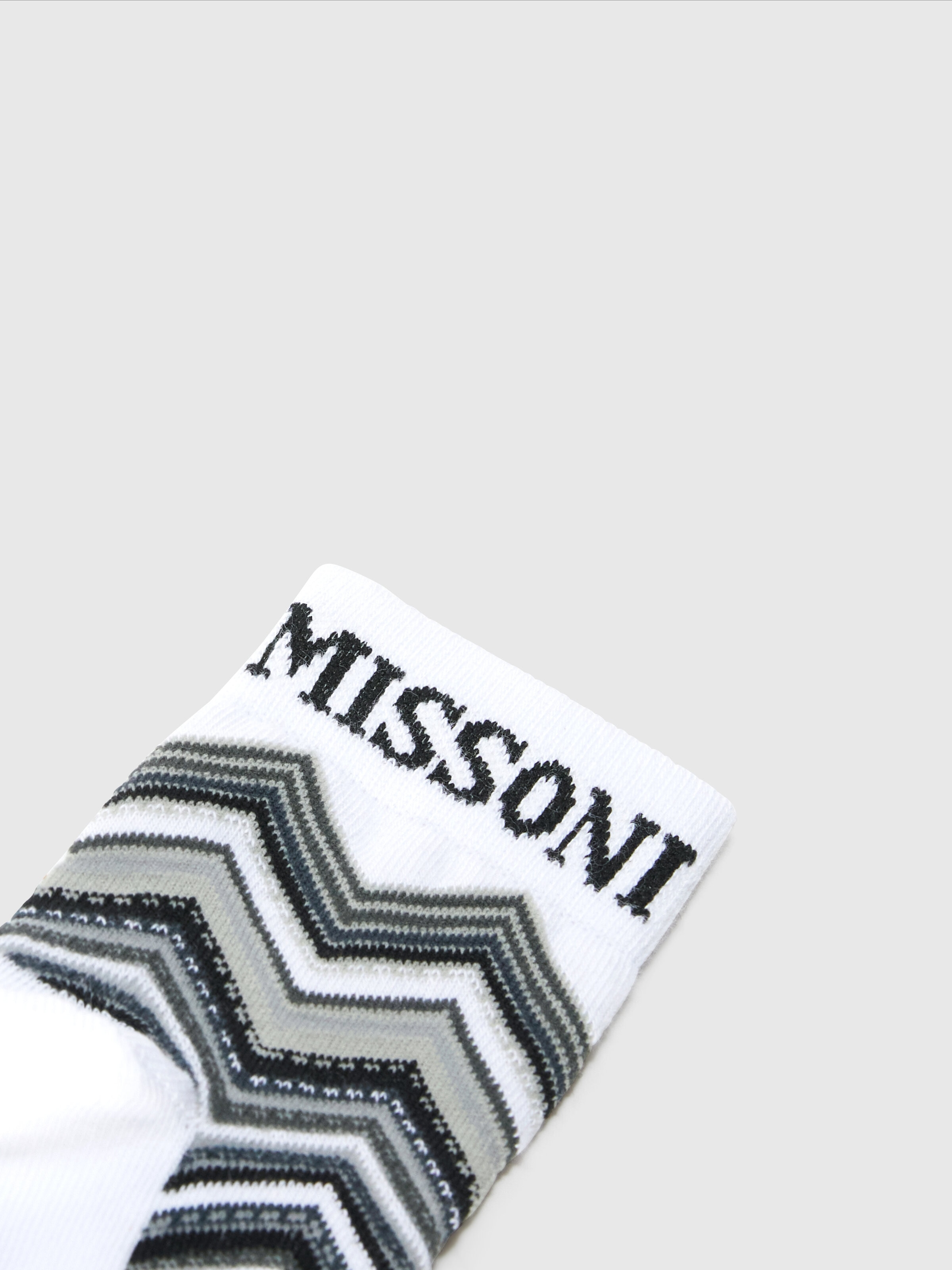 Short socks in zig zag cotton blend with logo, Black & Multicoloured  - 2