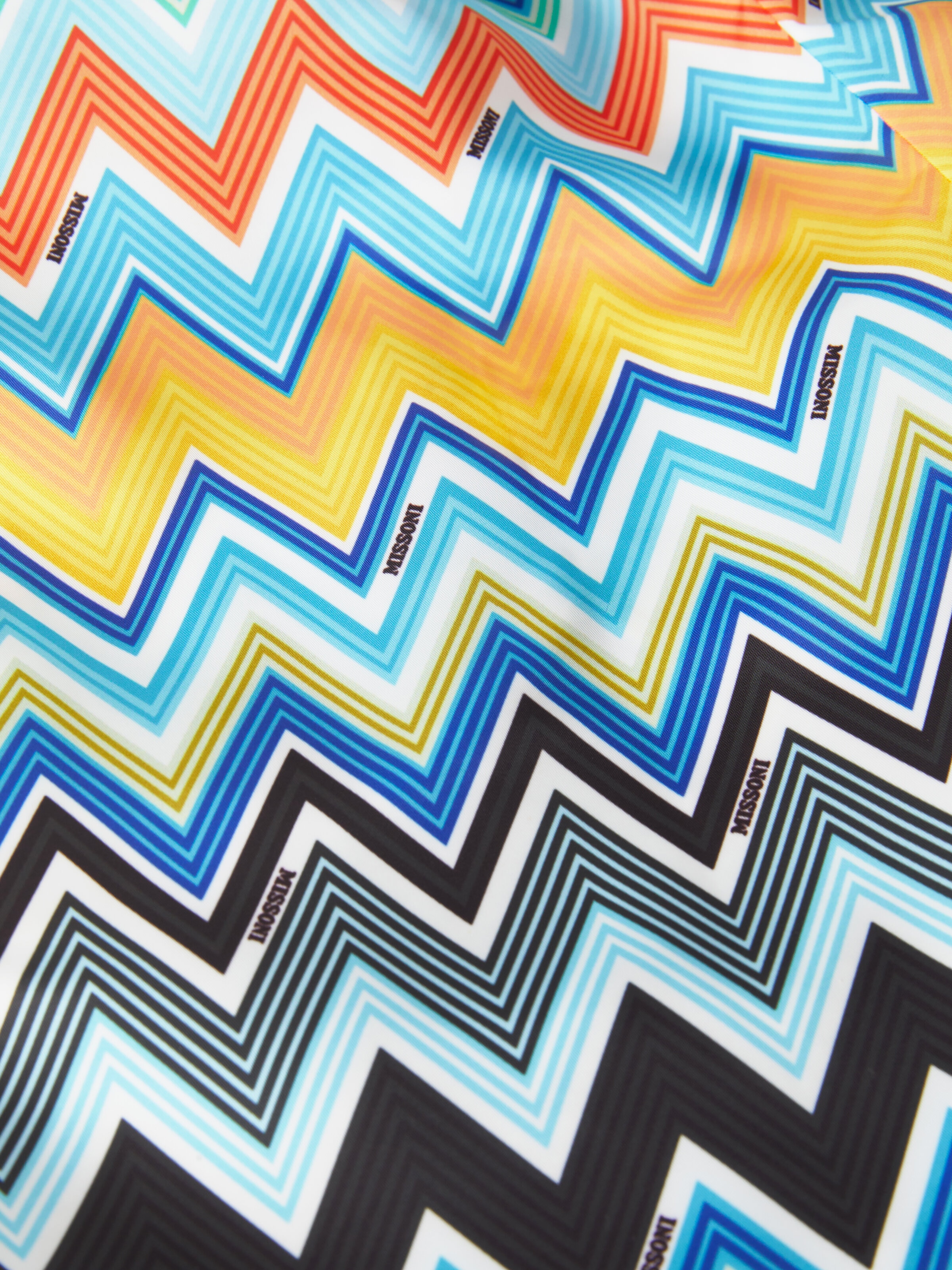Swim shorts with zigzag print, Multicoloured  - 3