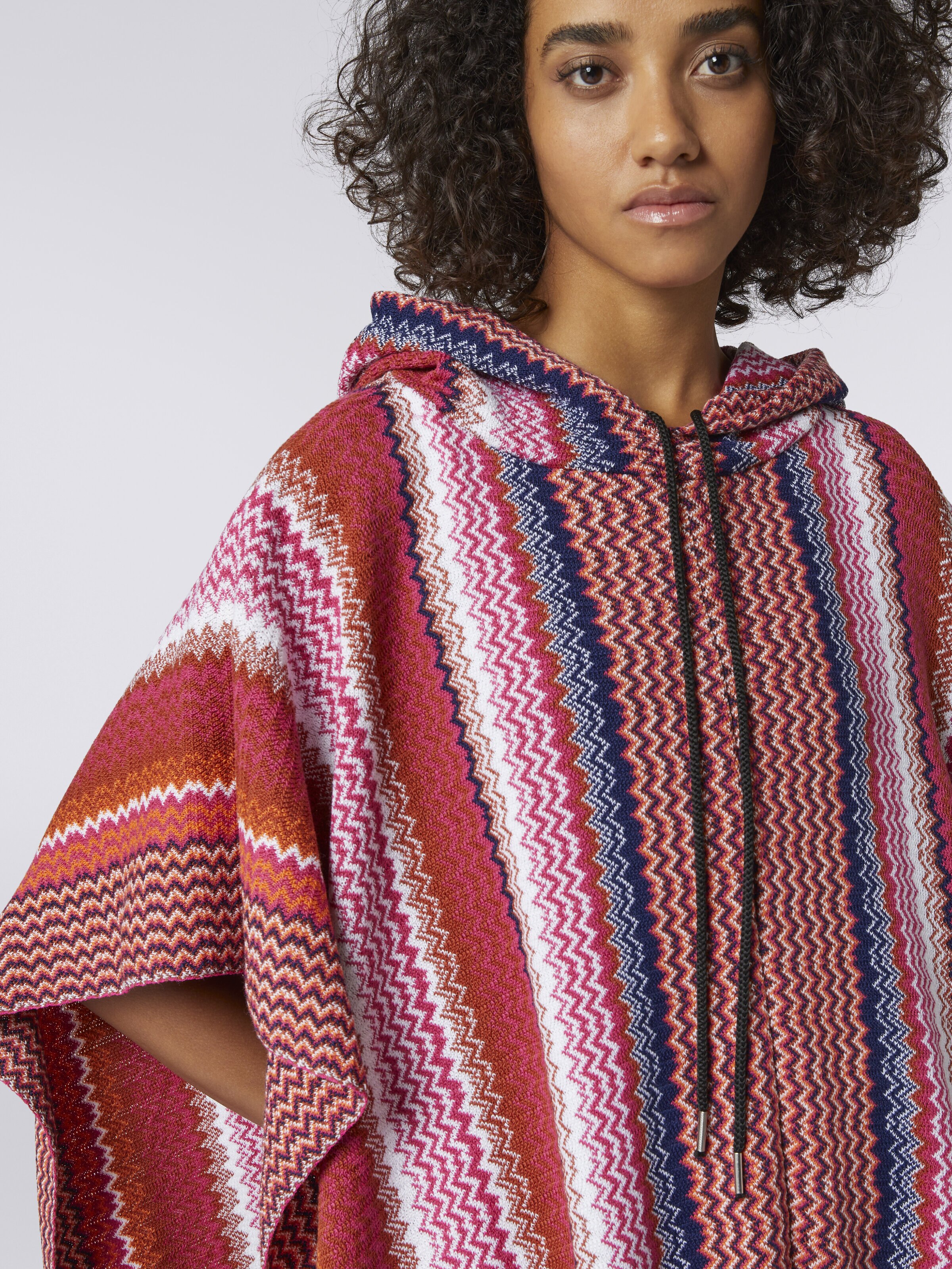 Zigzag wool blend poncho with frayed edge, Multicoloured  - 4