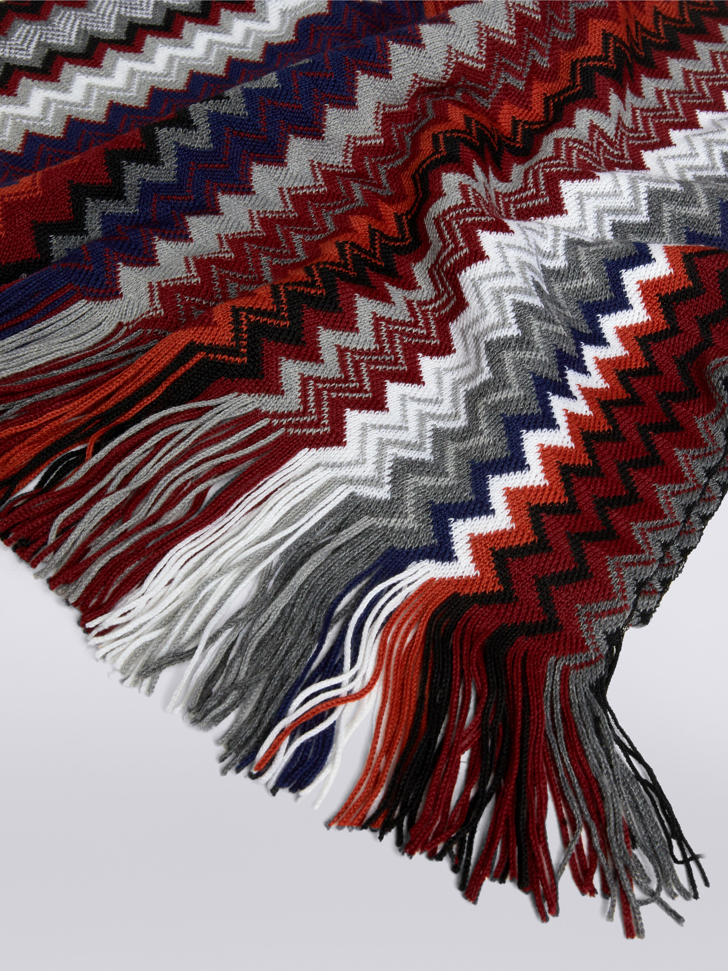 Bufanda de mezcla de lana en zigzag con flecos, Multicolor  - 1