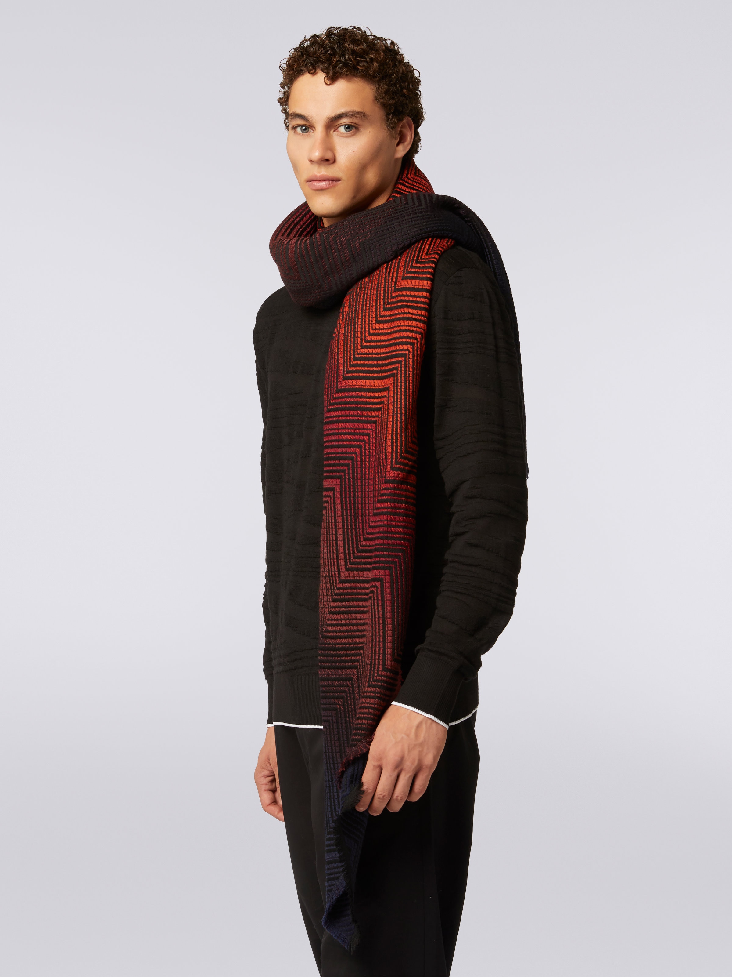 Scialle in lana chevron con bordi sfrangiati, Multicolore  - 2
