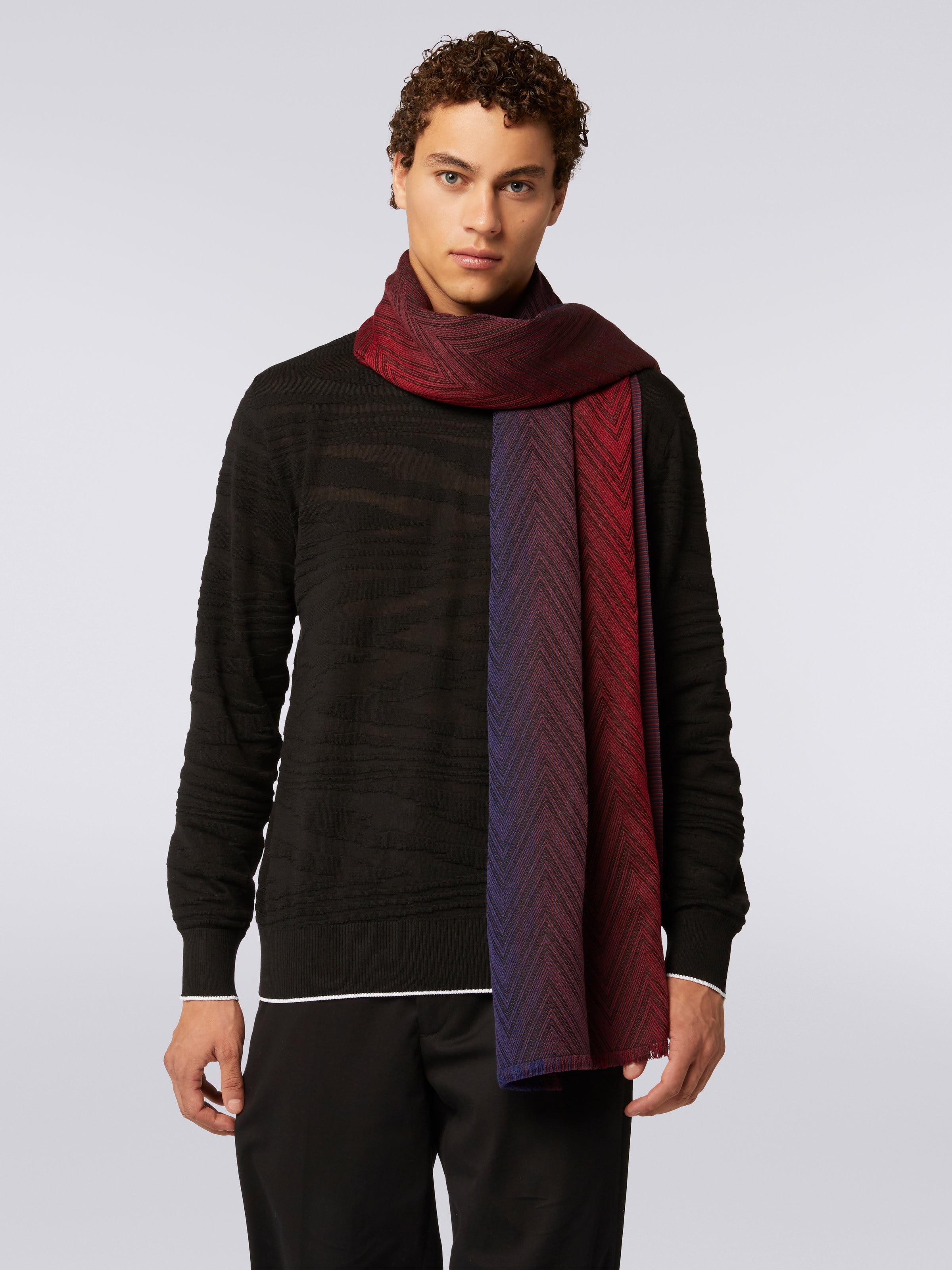 Stola in maglia di viscosa e lana chevron con bordi sfrangiati, Multicolore  - 2