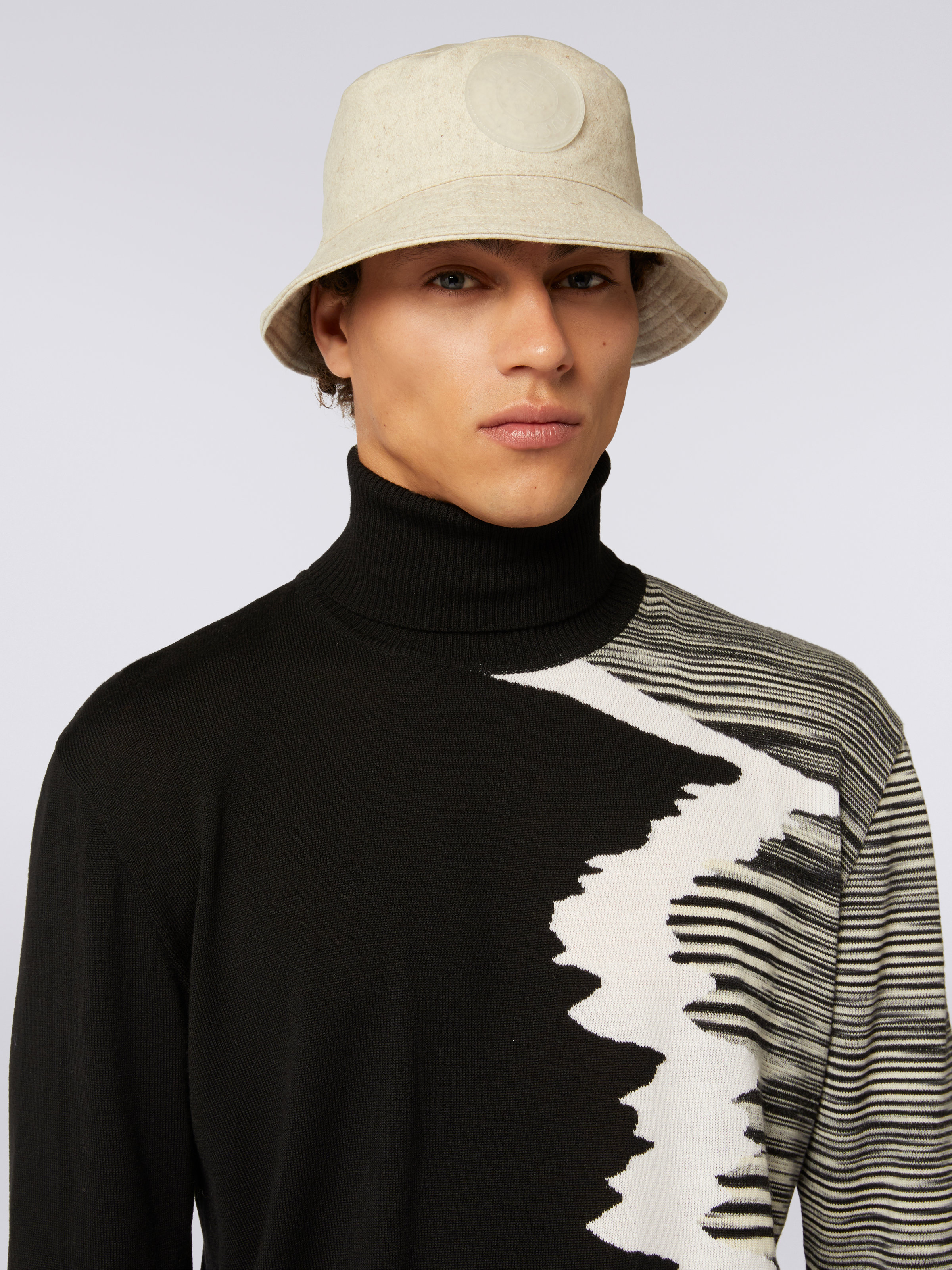 Bucket hat in misto lana con patch logo, Multicolore  - 2