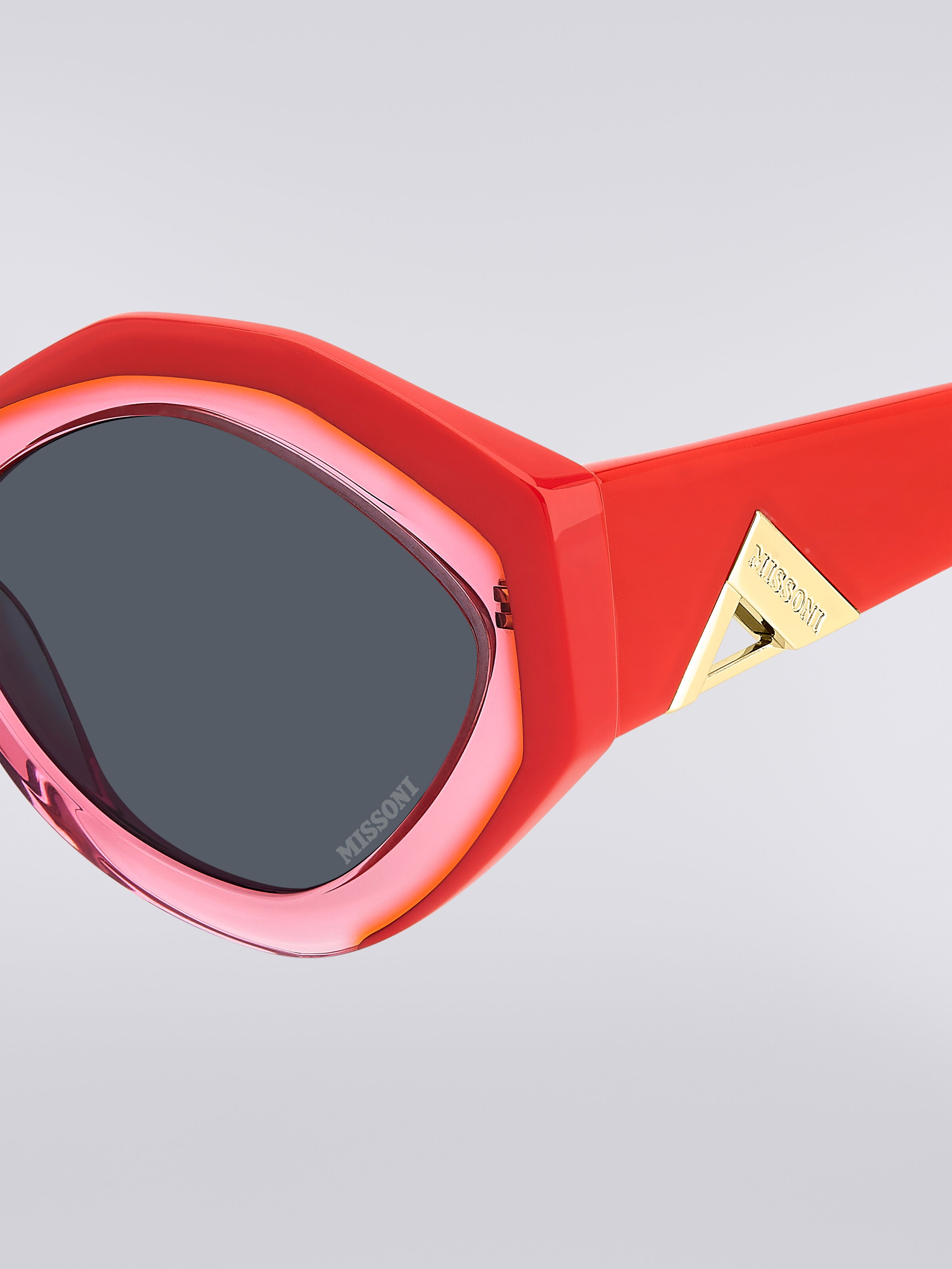 Oval-shaped sunglasses with metal logo application, Multicoloured  - 3