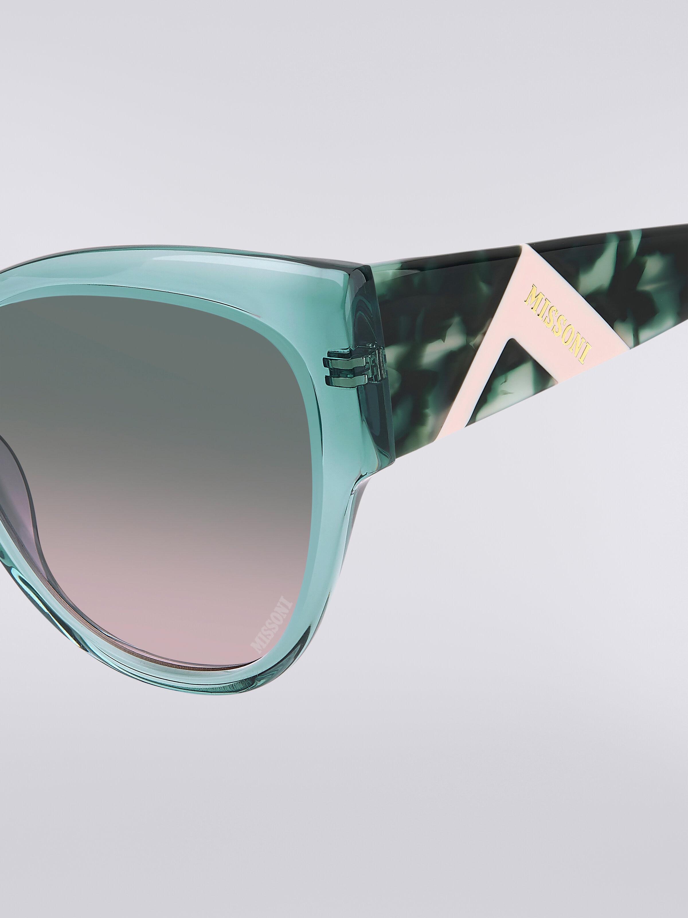 Sonnenbrille mit abgerundeter Fassung und kontrastierendem Einsatz plus Logo, Mehrfarbig  - 3