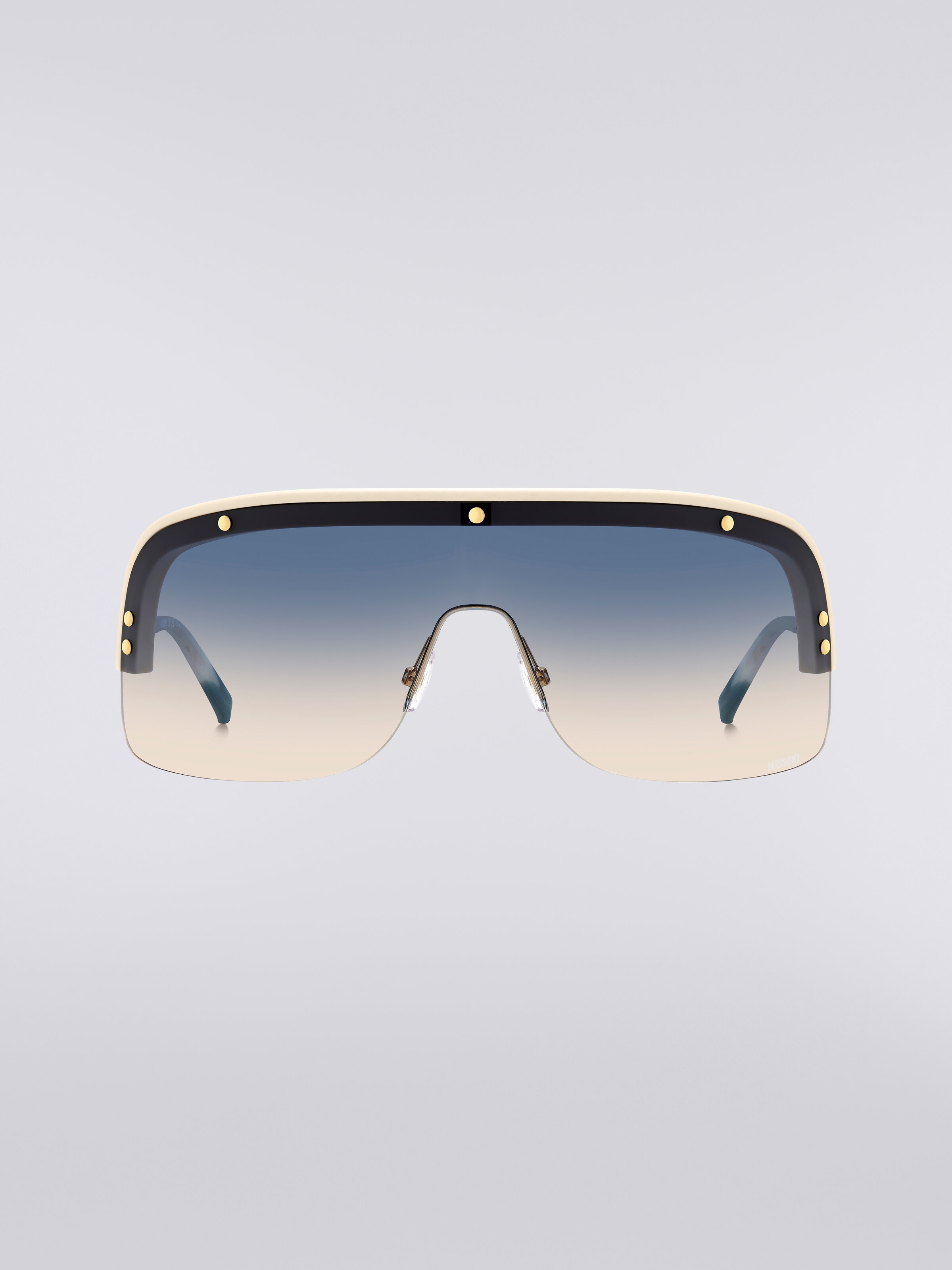 Sonnenbrille im Shield-Design mit Metallbügeln und Bügelenden aus Acetat, Mehrfarbig  - 0