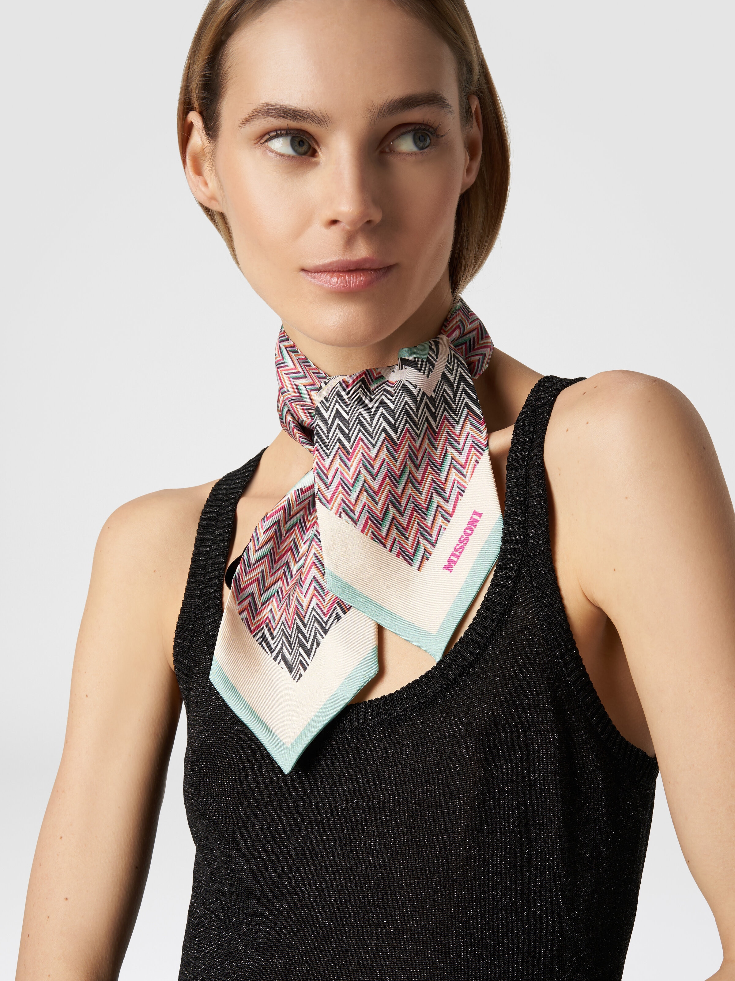 Silk foulard scarf with zigzag pattern, Multicoloured  - 2