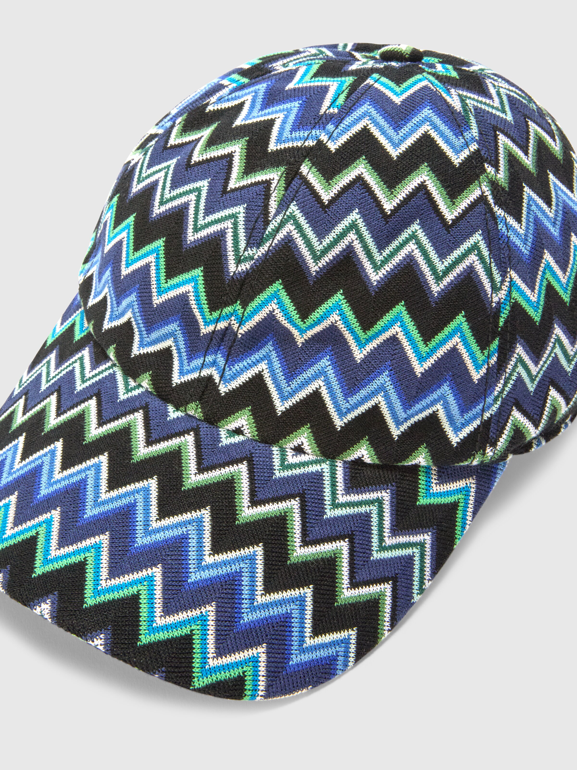 Cotton baseball cap with zig zag pattern, Multicoloured  - 2