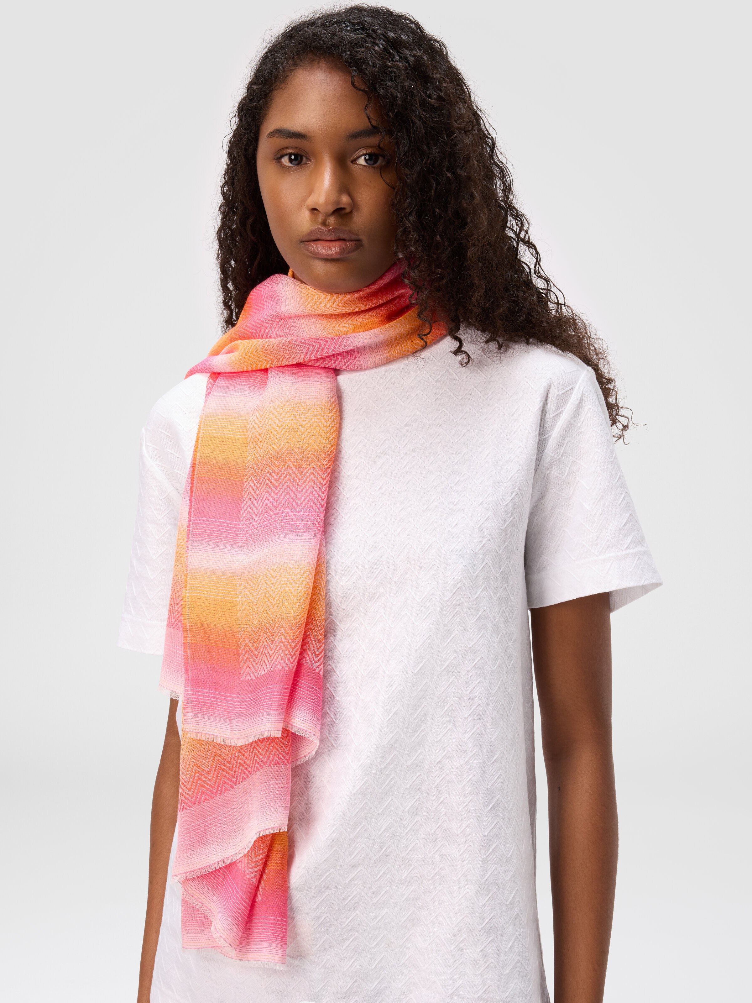 Viscose blend scarf with zigzag pattern, Multicoloured  - 2