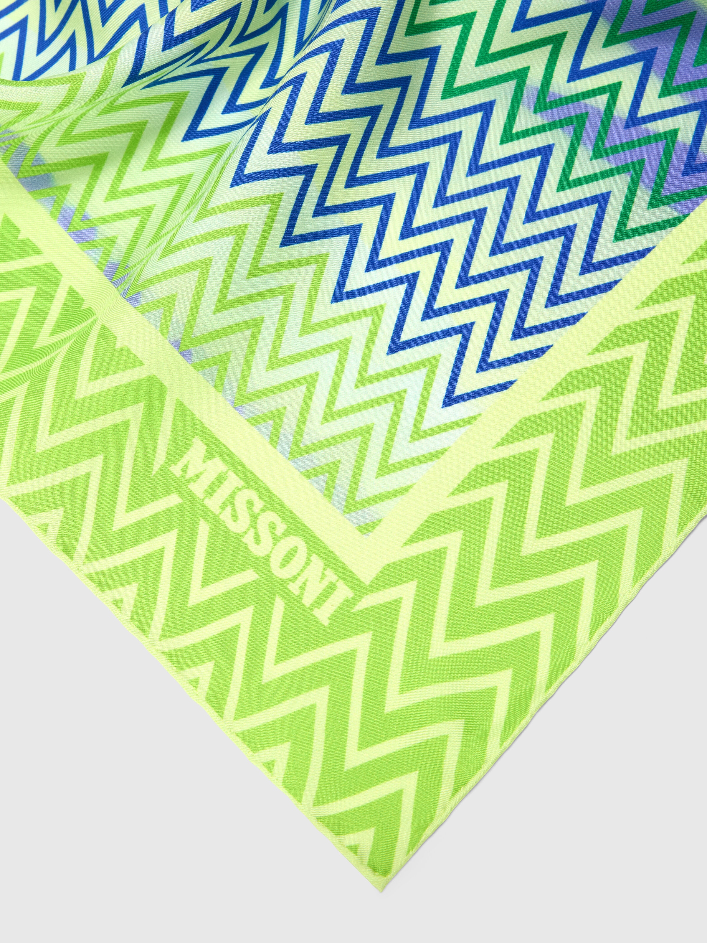 Scarf with zigzag print, Multicoloured  - 1