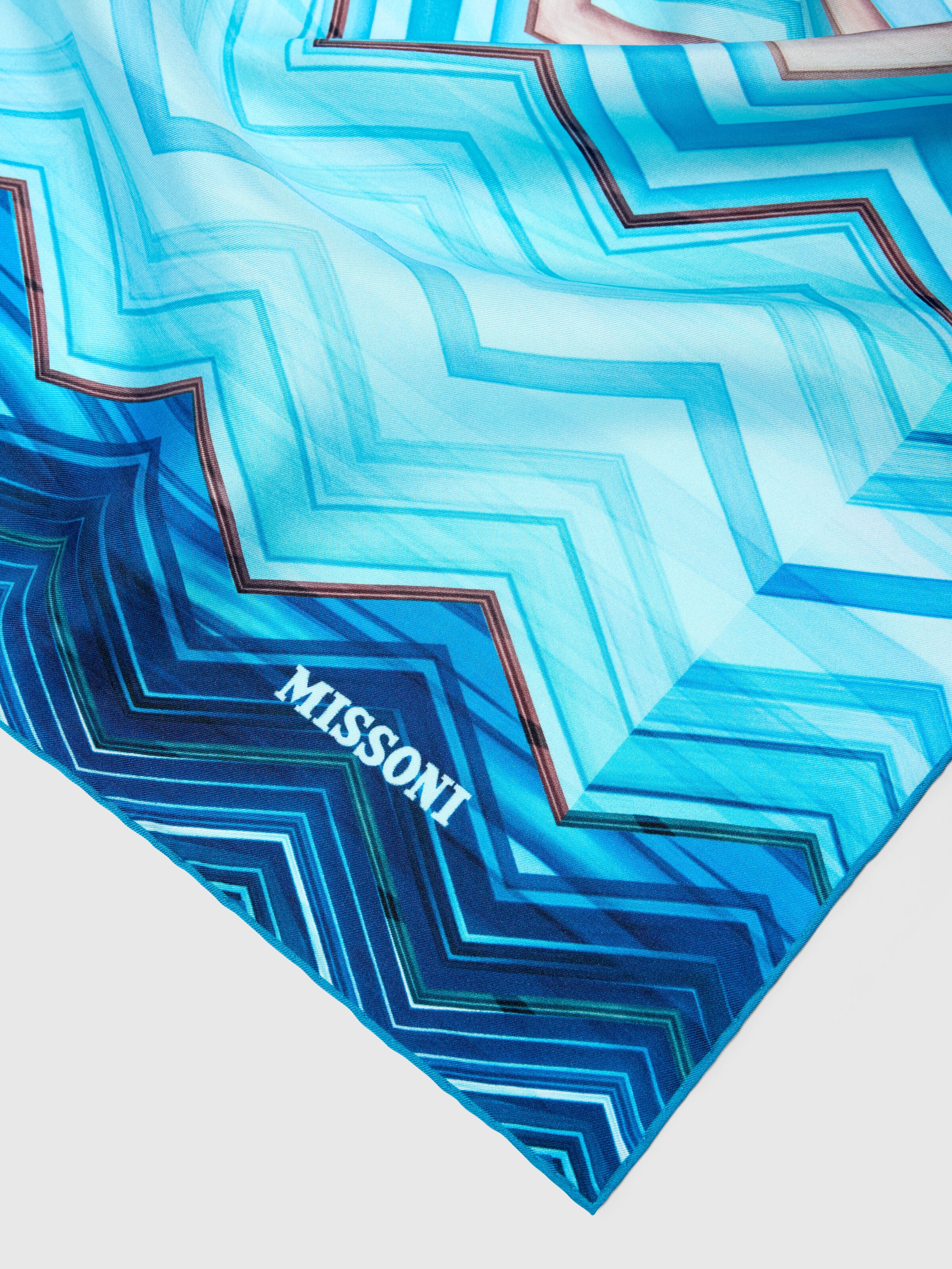 100% silk scarf with chevron print, Multicoloured  - 1