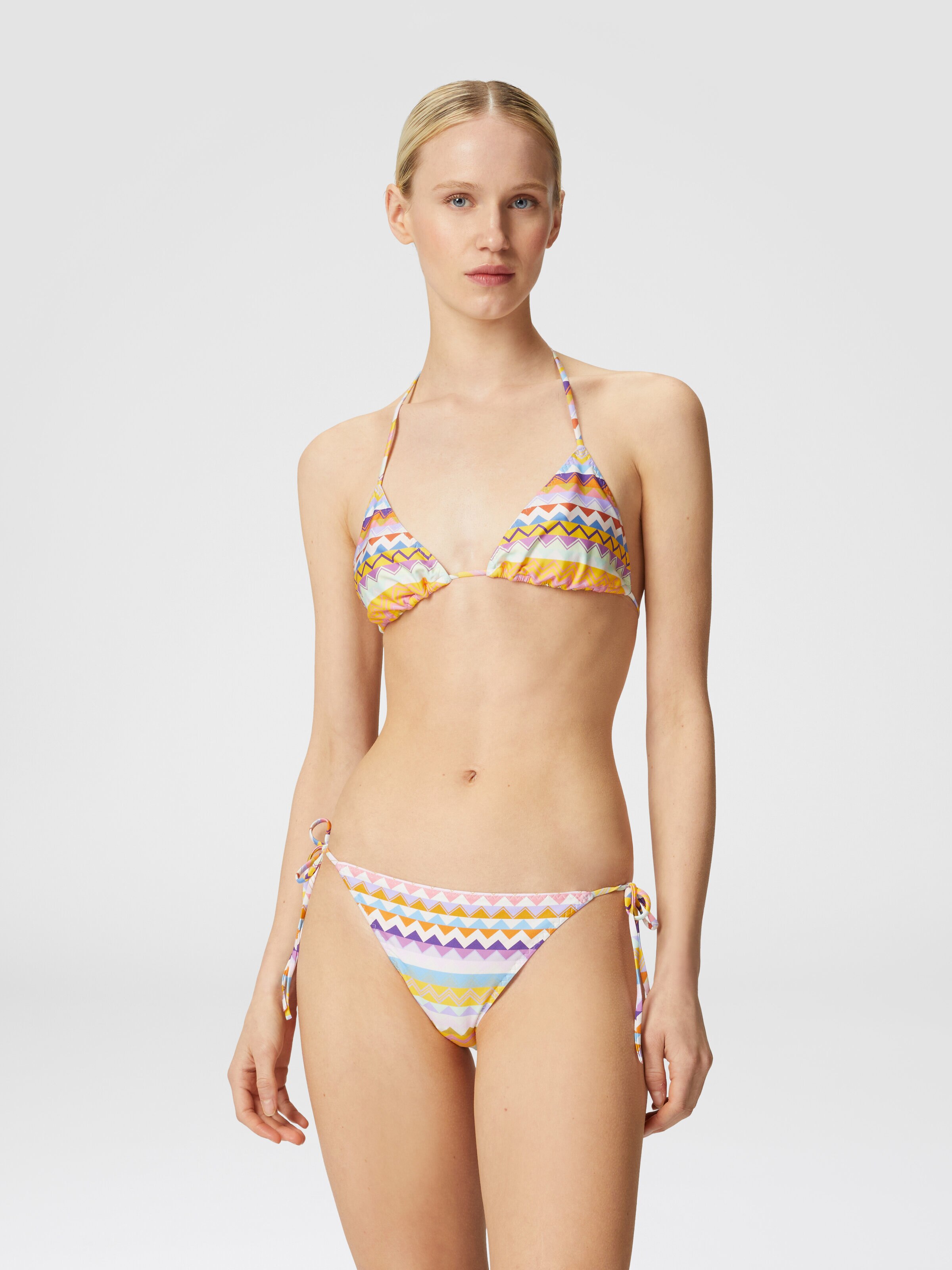Stretch bikini with zigzag print, Multicoloured  - 1