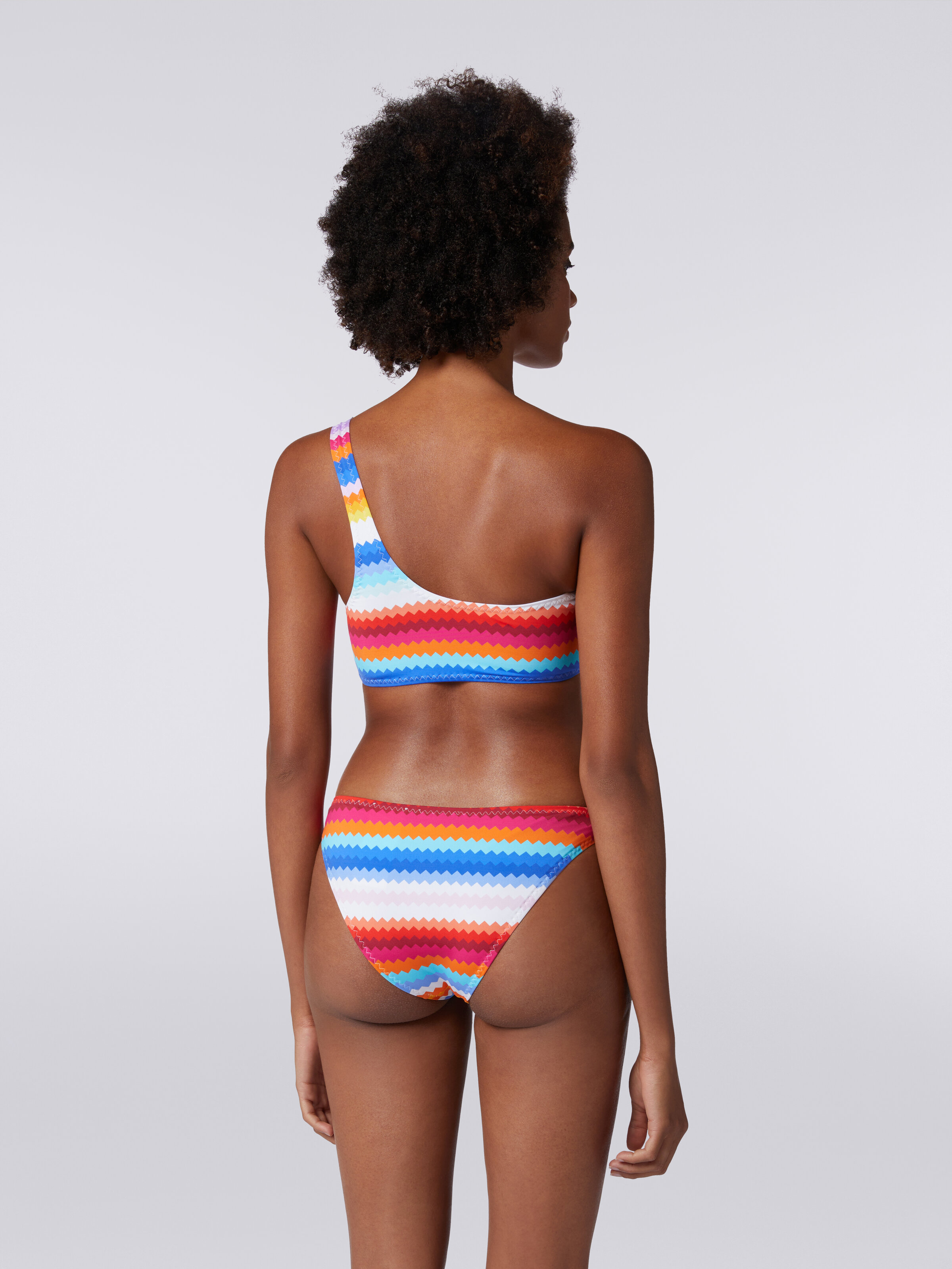 Bikini de un solo hombro de nailon elástico estampado zigzag, Multicolor  - 3