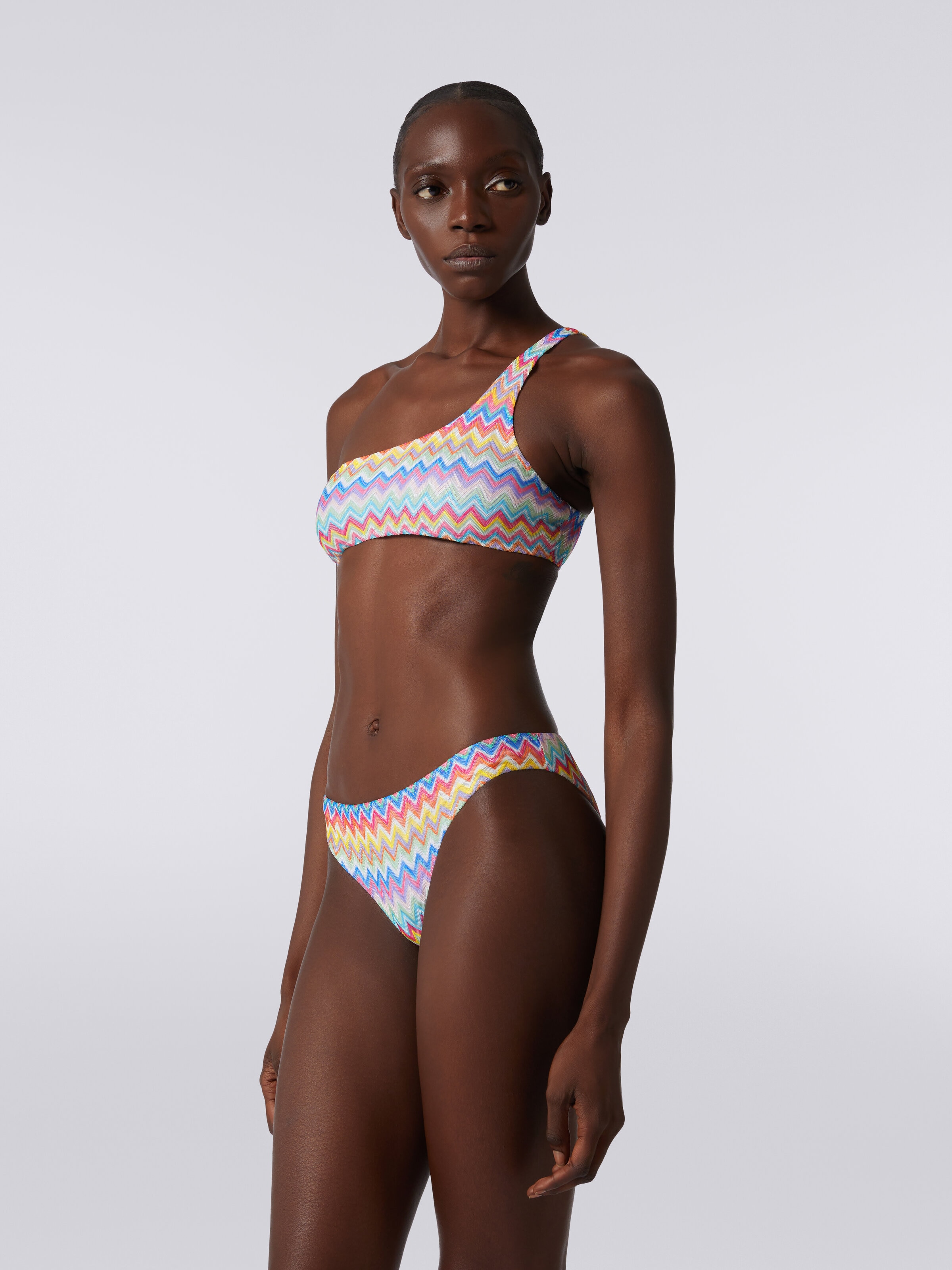 One-shoulder bikini with zigzag print, Multicoloured  - 2