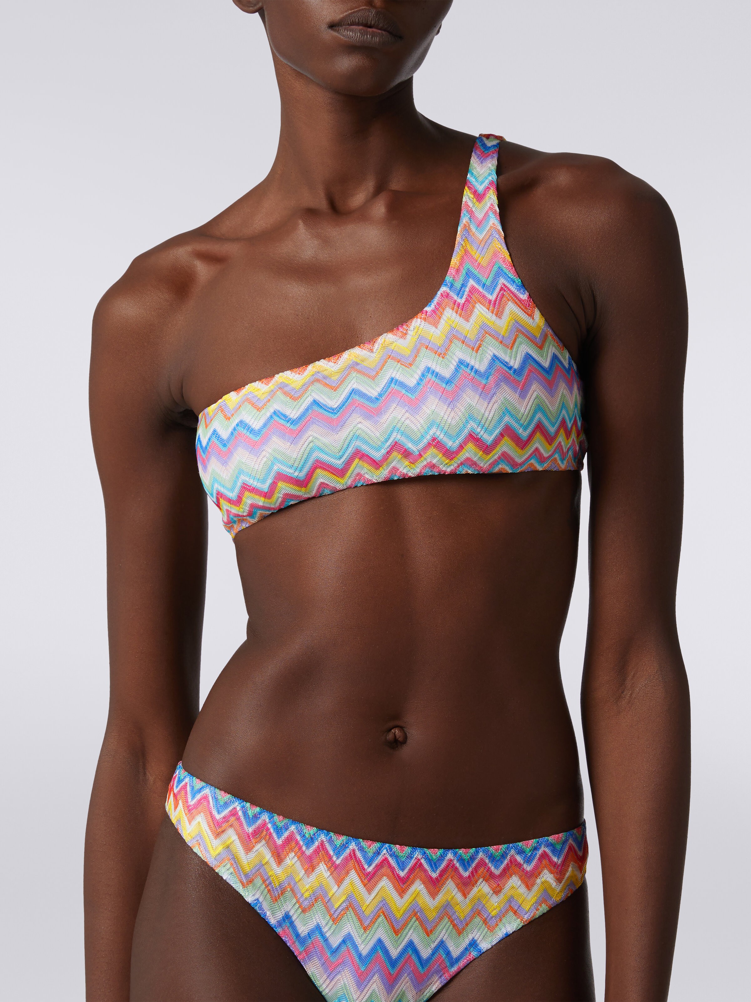 Bikini de un solo hombro con estampado zigzag, Multicolor  - 4