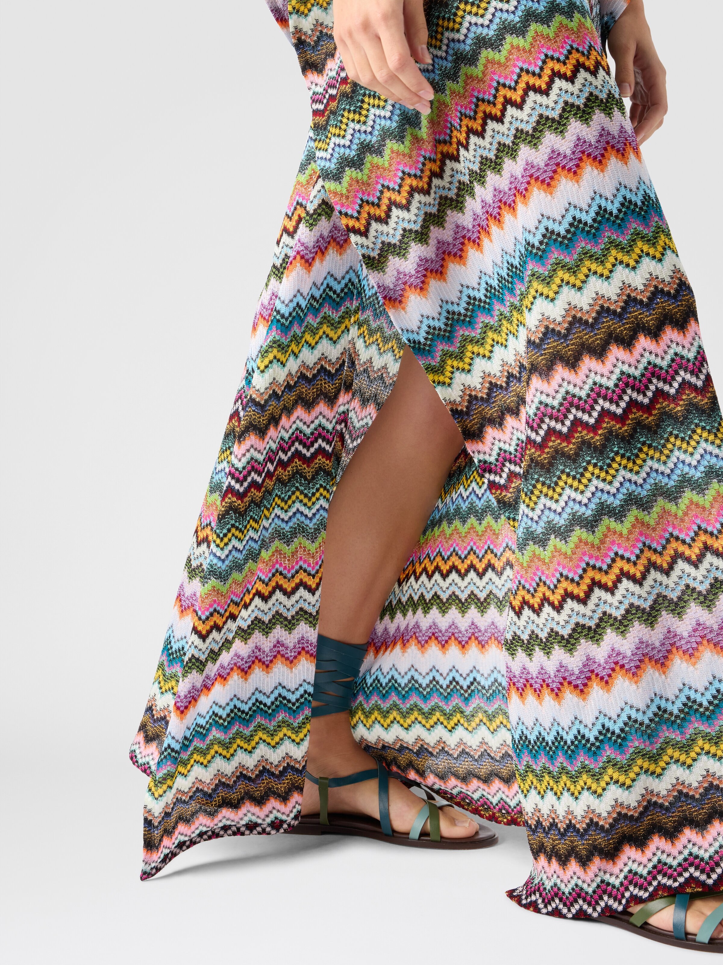 Long caftan cover-up with micro pixel-effect zigzag pattern, Black & Multicoloured - 4