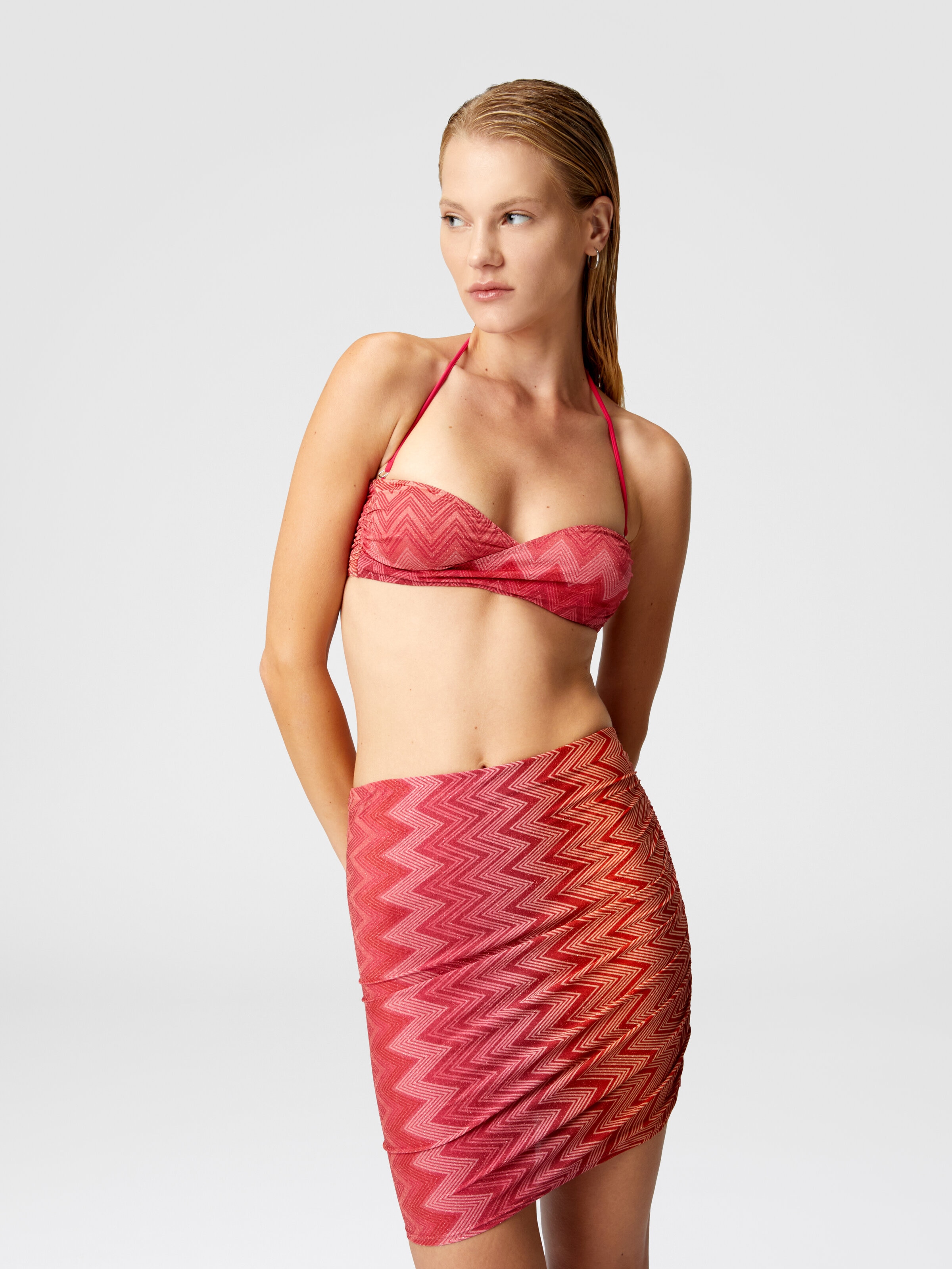 Minskirt cover-up in stretch nylon zig zag lamé, Red  - 3