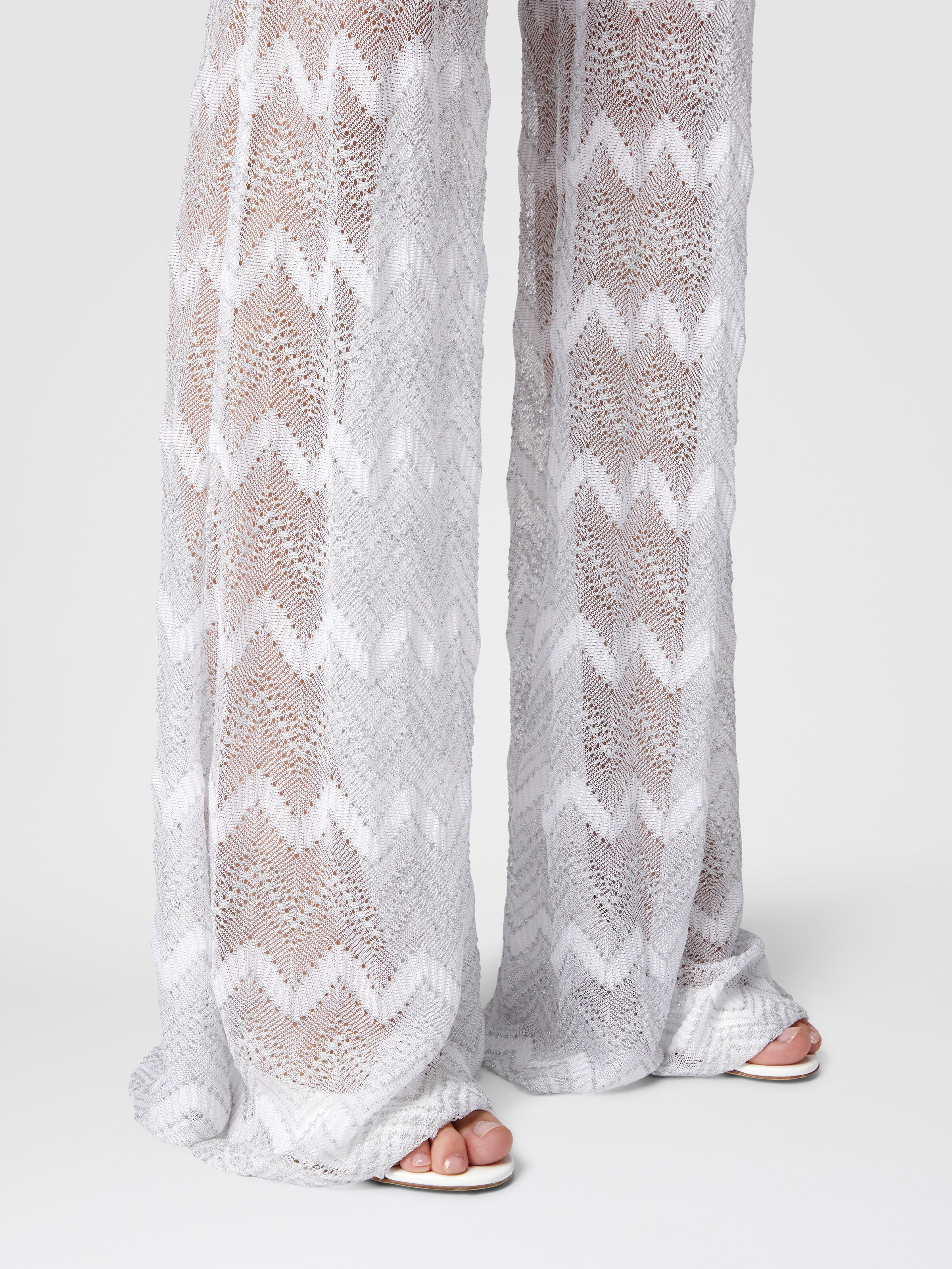 Ausgestellte Cover-up-Hose aus Zick-Zack-Lamé-Viskose, Silber - 4