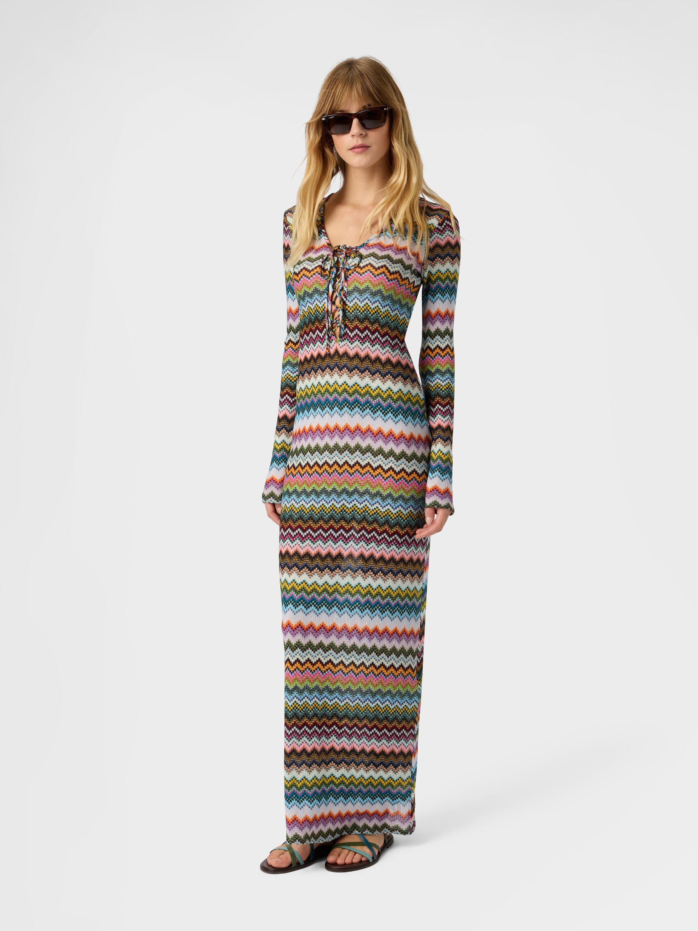 Long cover-up in lamé viscose with pixel-effect zigzag pattern, Black & Multicoloured - 1