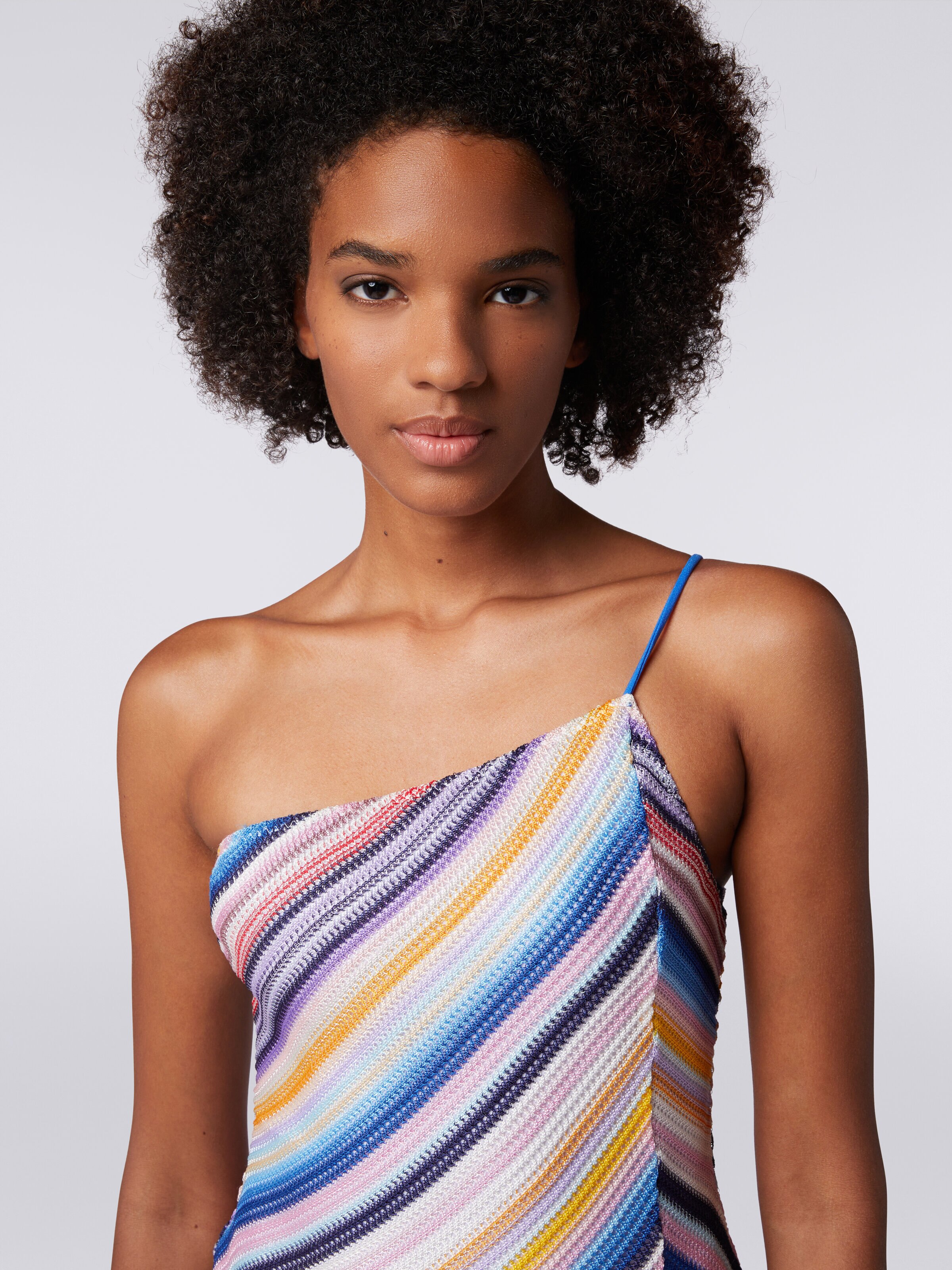 One-shoulder one-piece swimming costume in striped crochet, Multicoloured  - 4