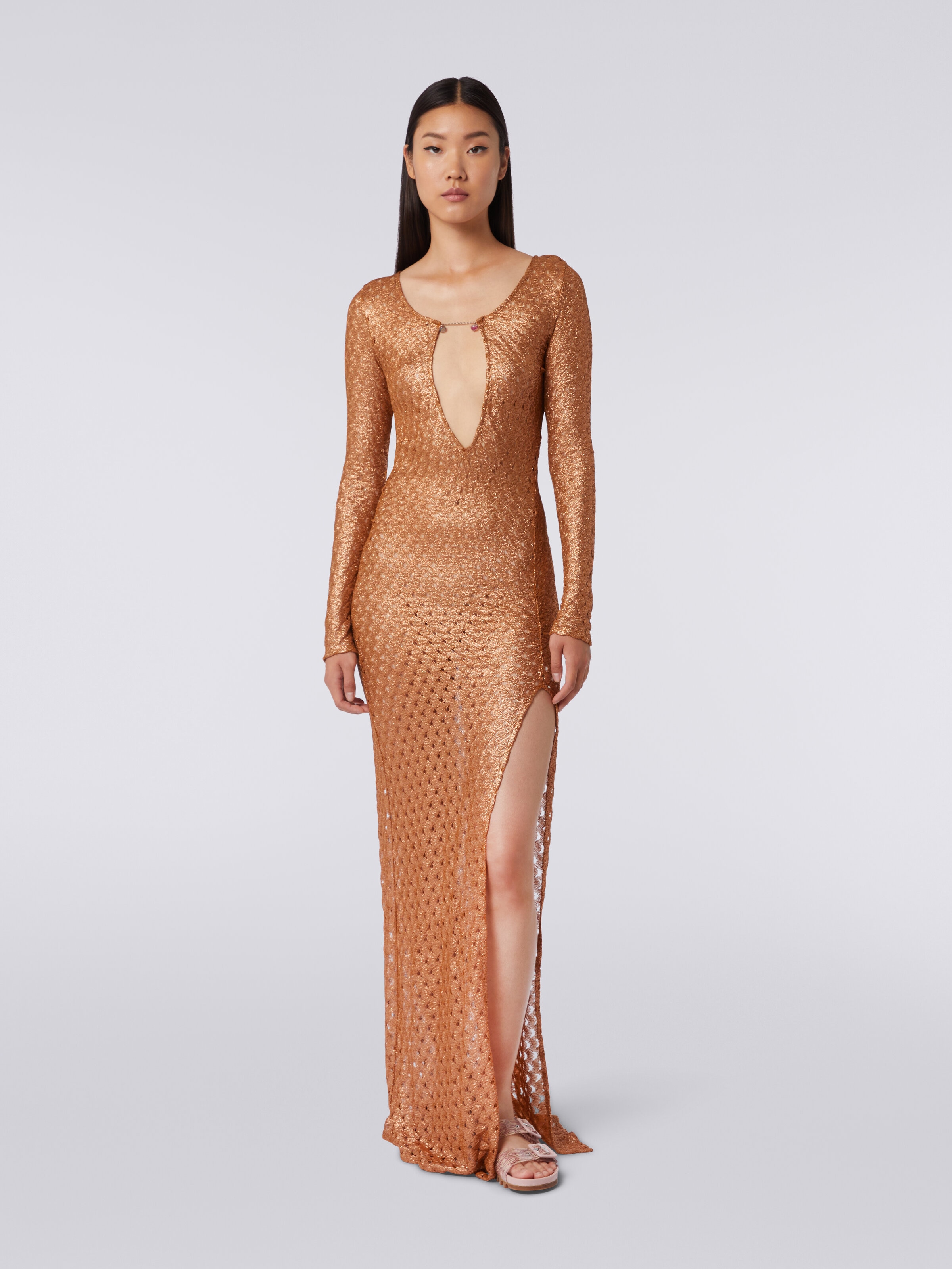 Long lace-effect dress with V neckline and appliqués, Brown - 1