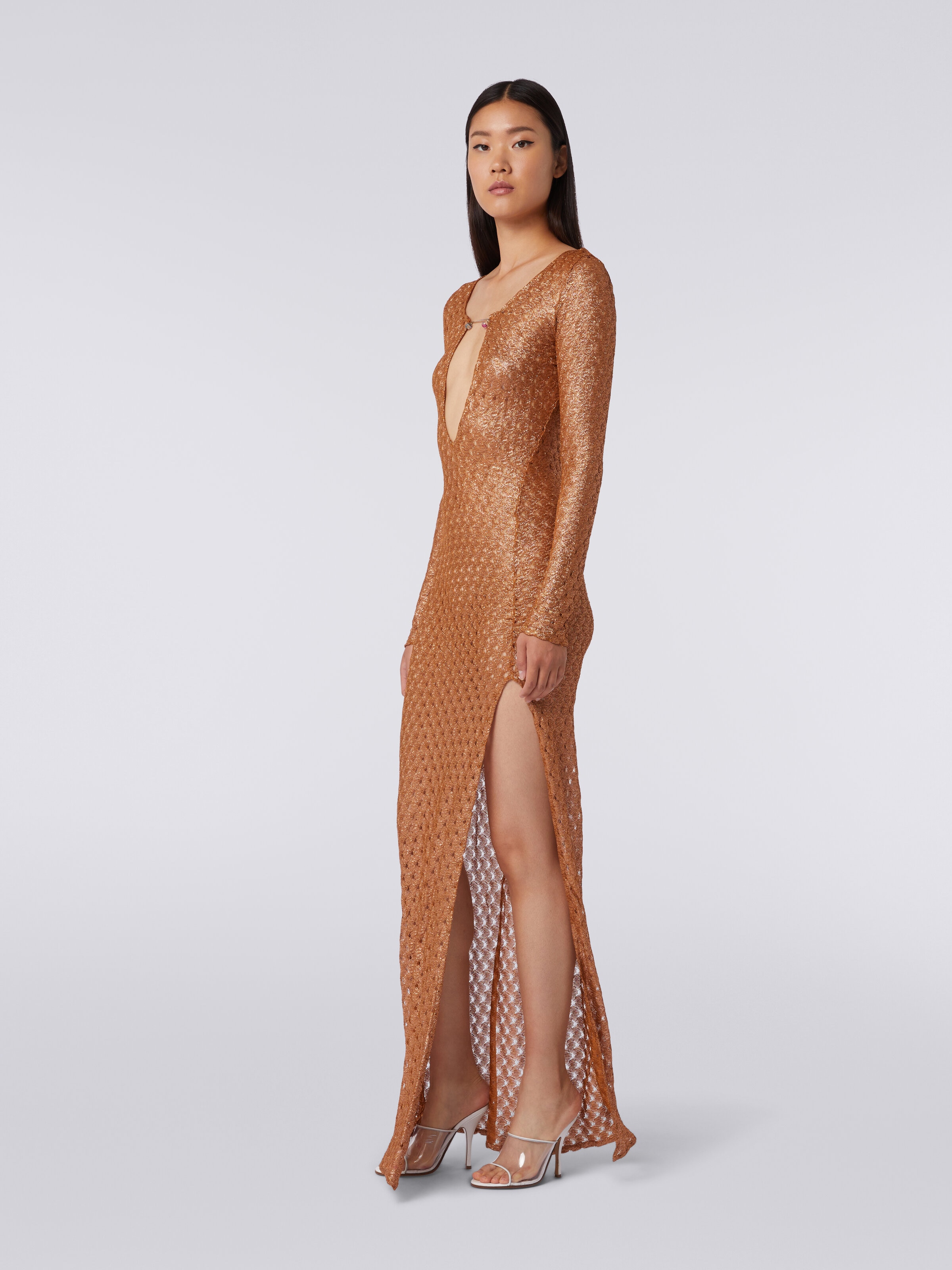 Long lace-effect dress with V neckline and appliqués, Brown - 2