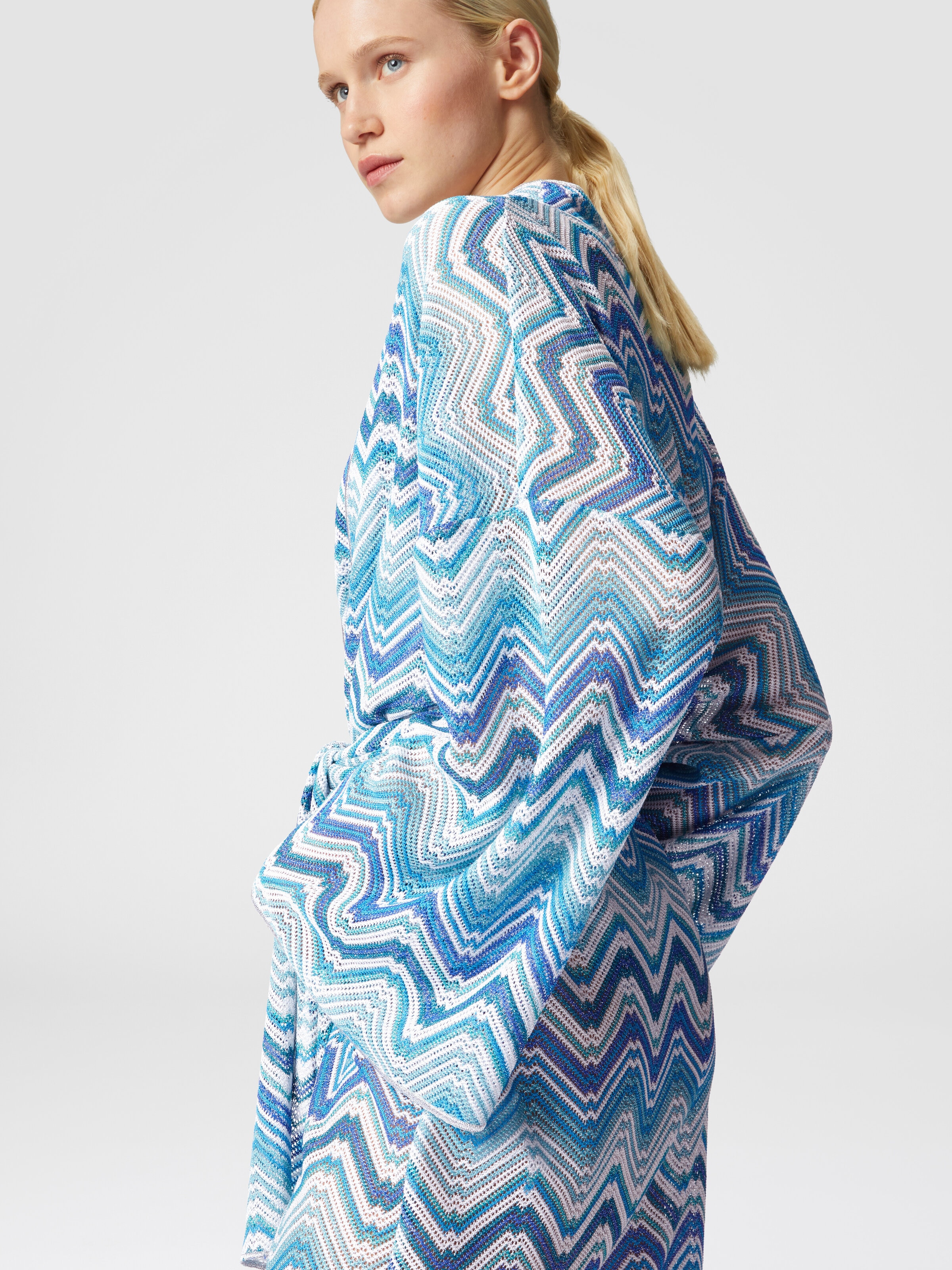 Short dressing gown cover-up in chevron crochet with lurex, Blue - 4