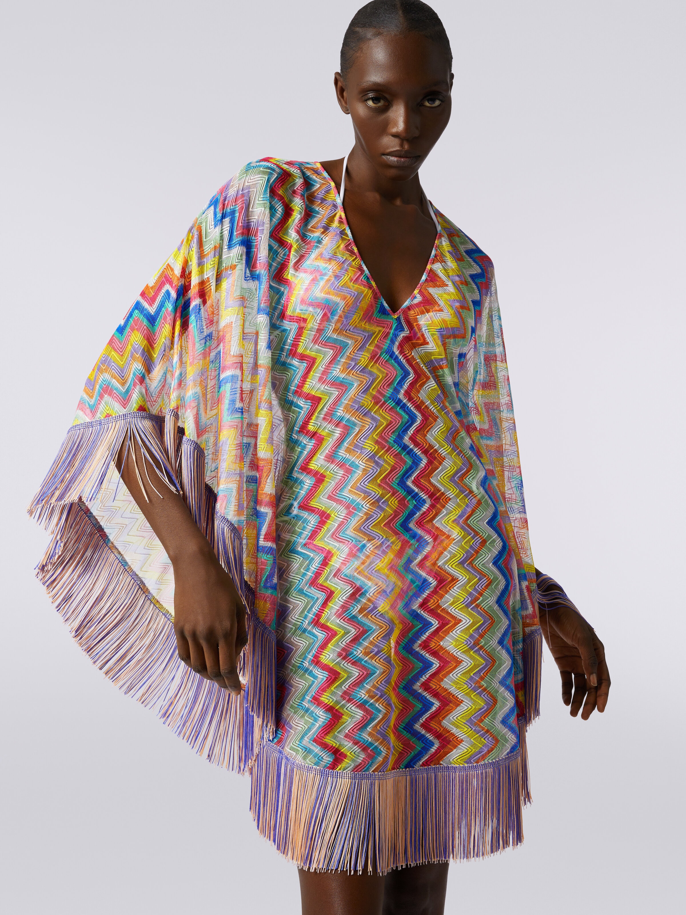Short cover-up kaftan with zigzag print and fringes, Multicoloured  - 4