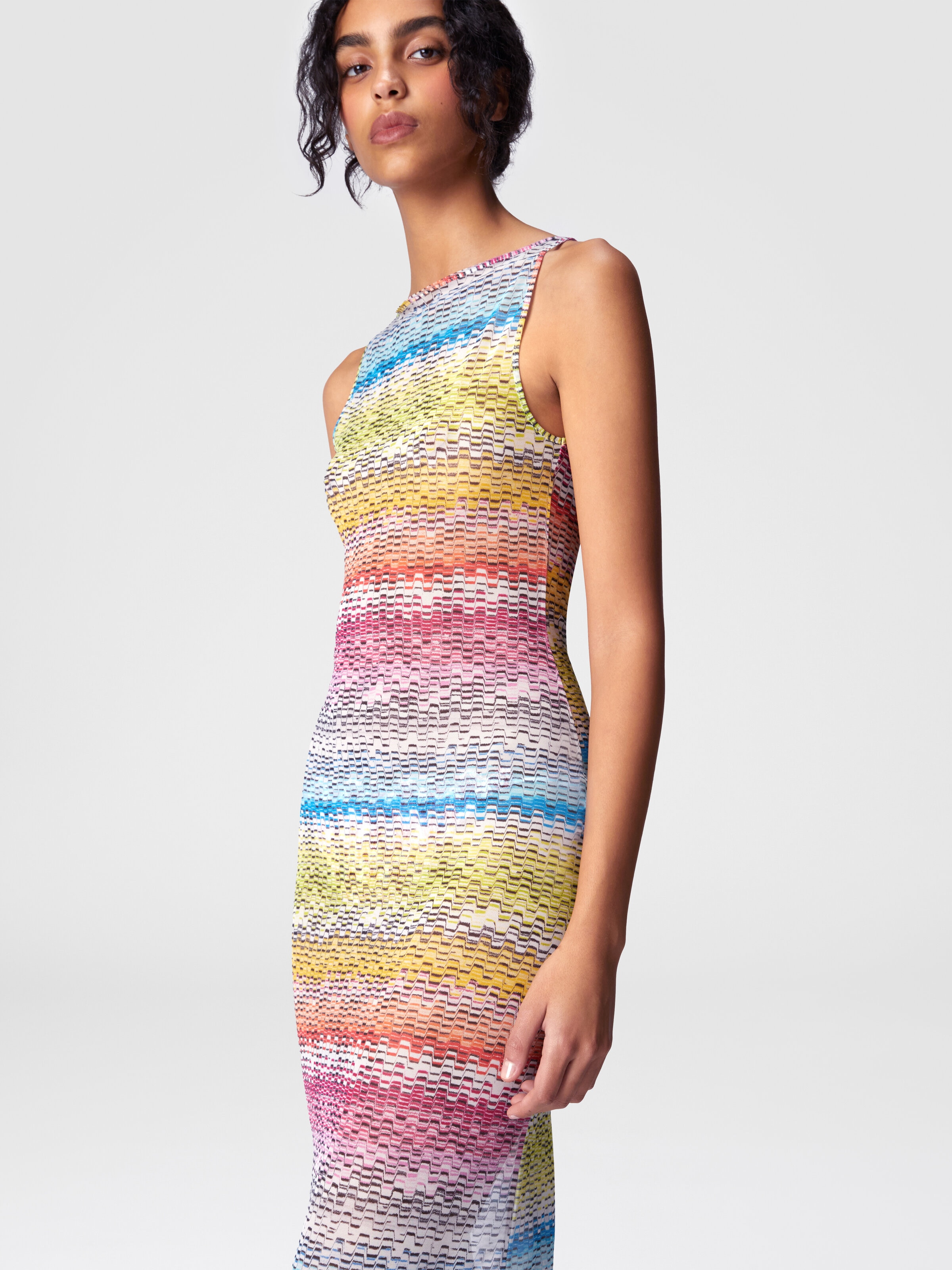 Vestido largo sin mangas en tul estampado, Multicolor  - 3