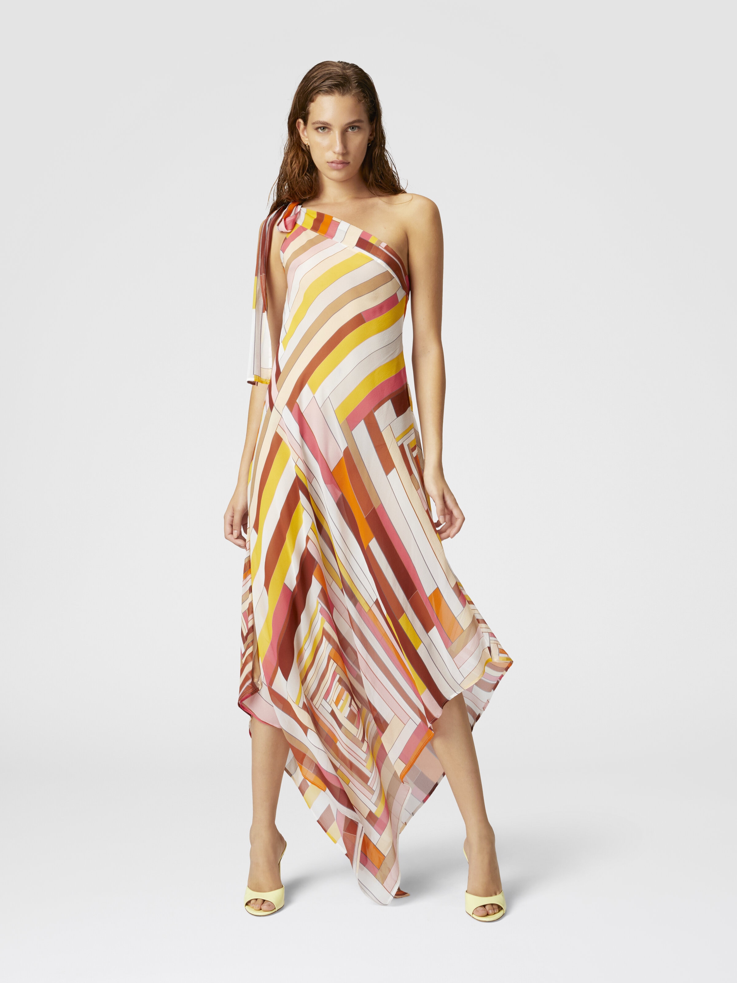 Robe couvrante asymétrique en soie imprimée avec bas foulard, Multicolore  - 1